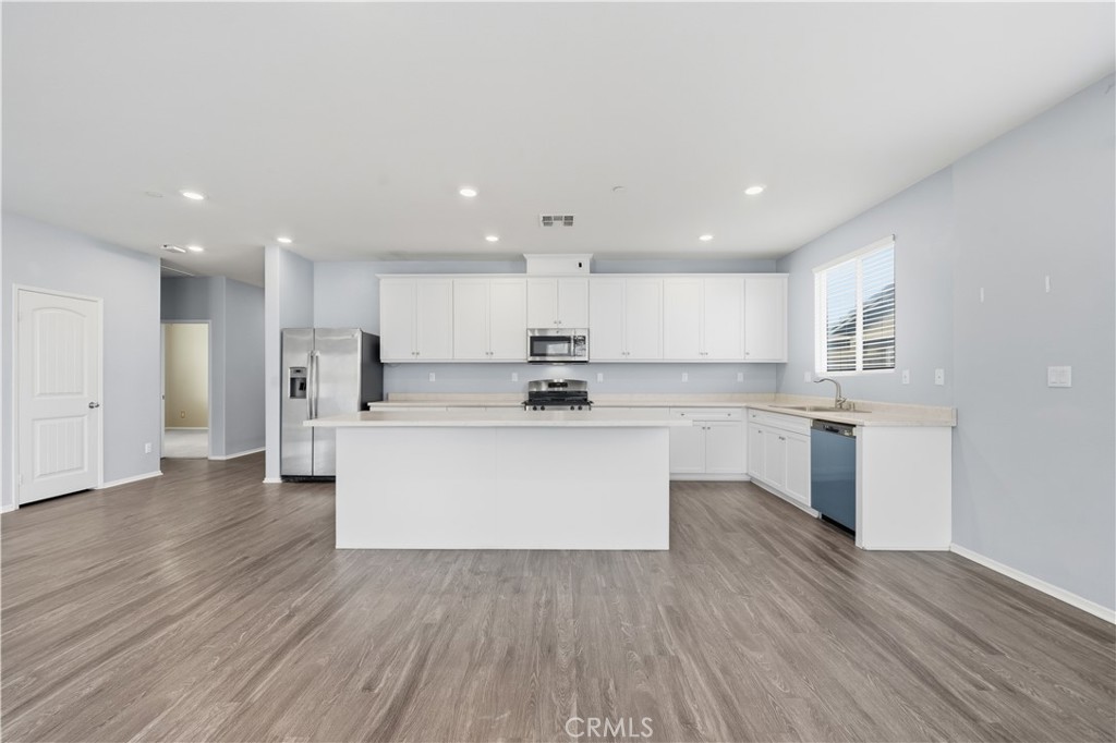 Winchester, California, 92596, United States, 3 Bedrooms Bedrooms, ,2 BathroomsBathrooms,Residential,For Sale,1980680