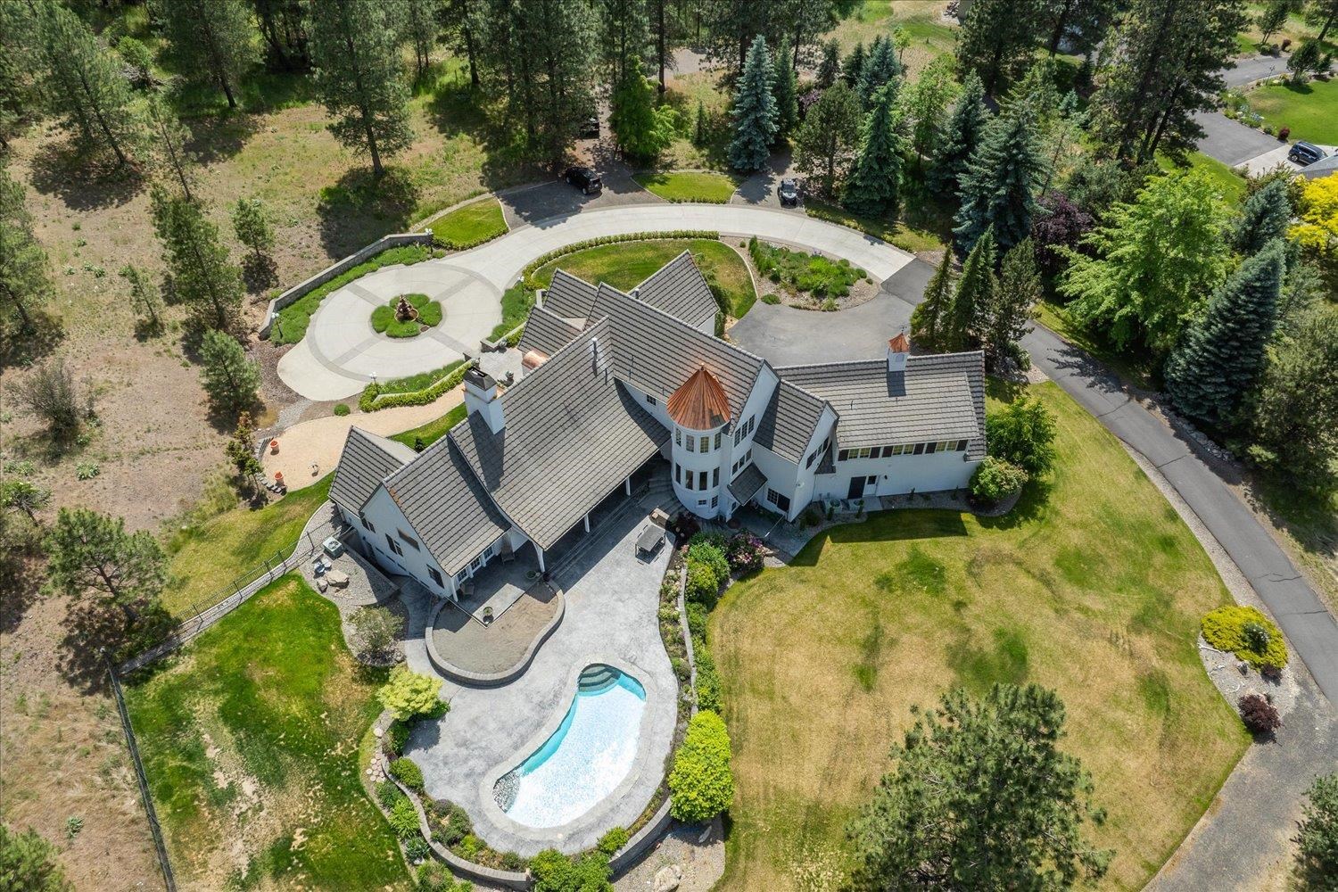 Spokane, Washington, 99212, United States, 4 Bedrooms Bedrooms, ,6 BathroomsBathrooms,Residential,For Sale,1978183