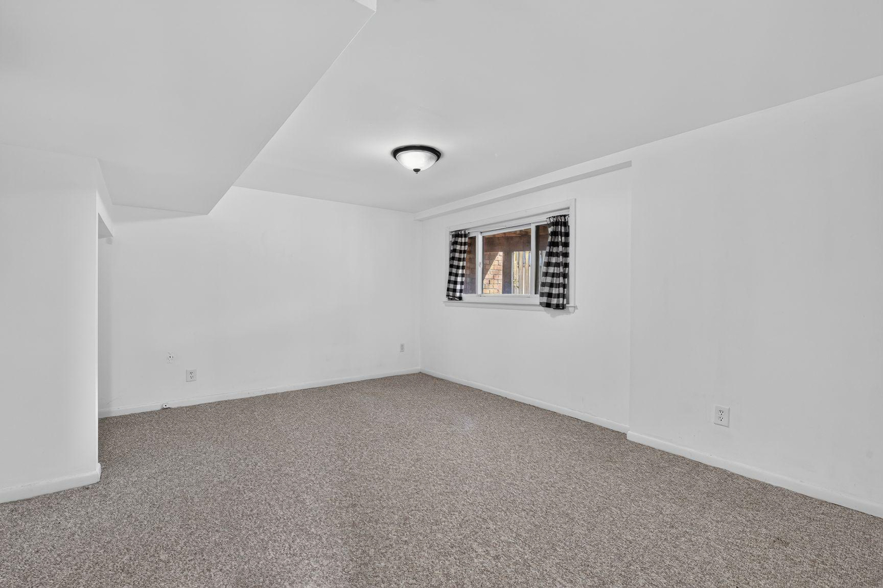  10903 Knights Bridge Court, Reston, VA, 20190 - 物件實景