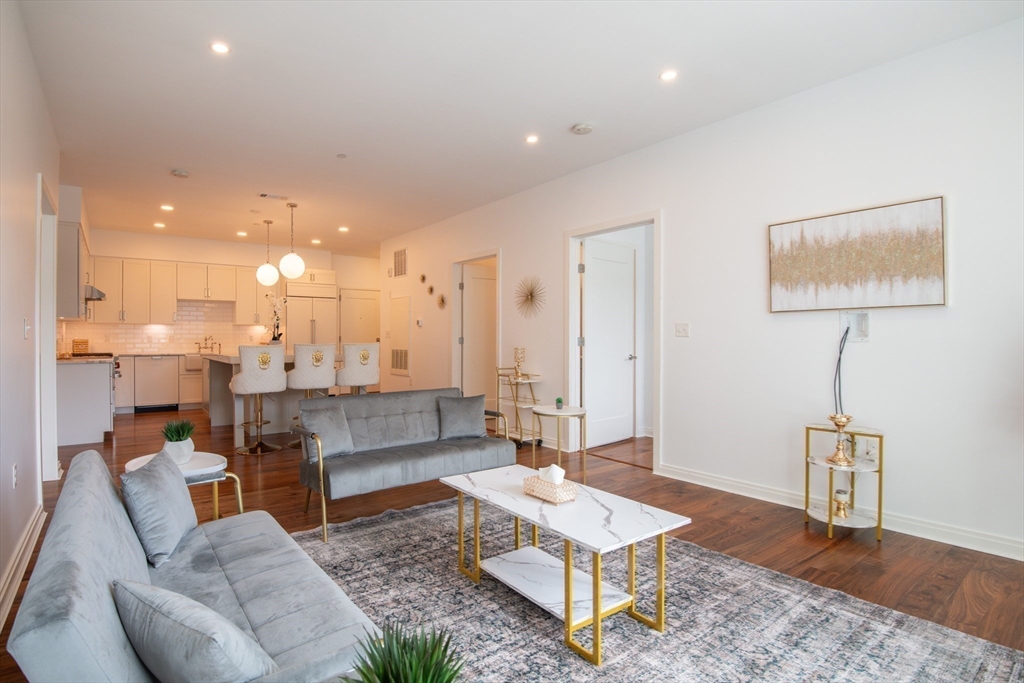 Boston, Massachusetts, 02130, United States, 3 Bedrooms Bedrooms, ,2 BathroomsBathrooms,Residential,For Sale,1885513