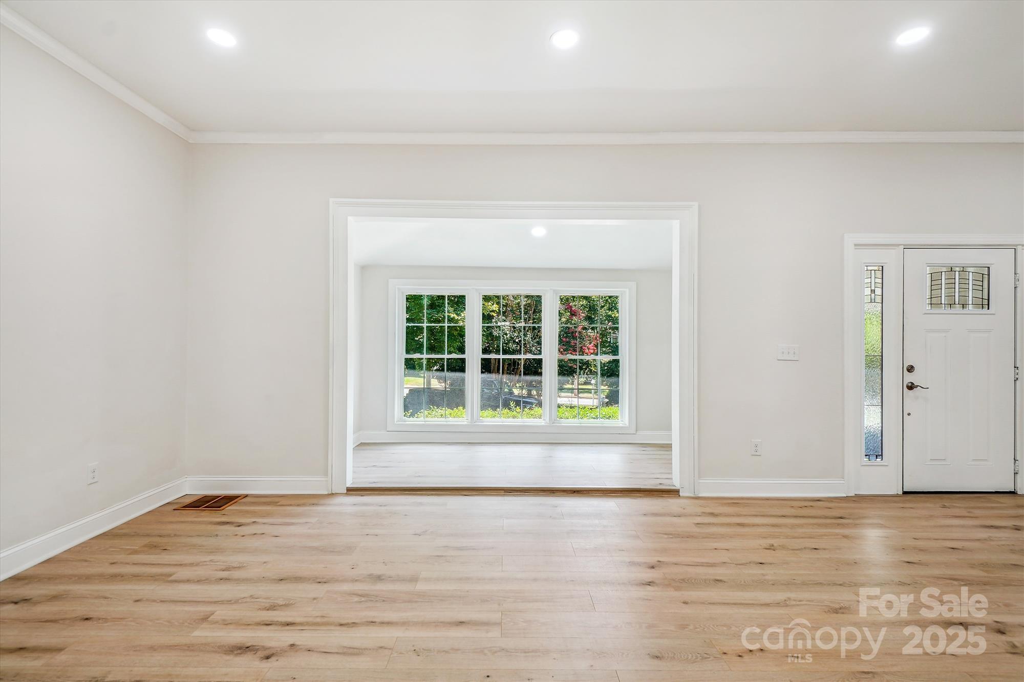 Fort Mill, South Carolina, 29715, United States, 4 Bedrooms Bedrooms, ,4 BathroomsBathrooms,Residential,For Sale,1898922