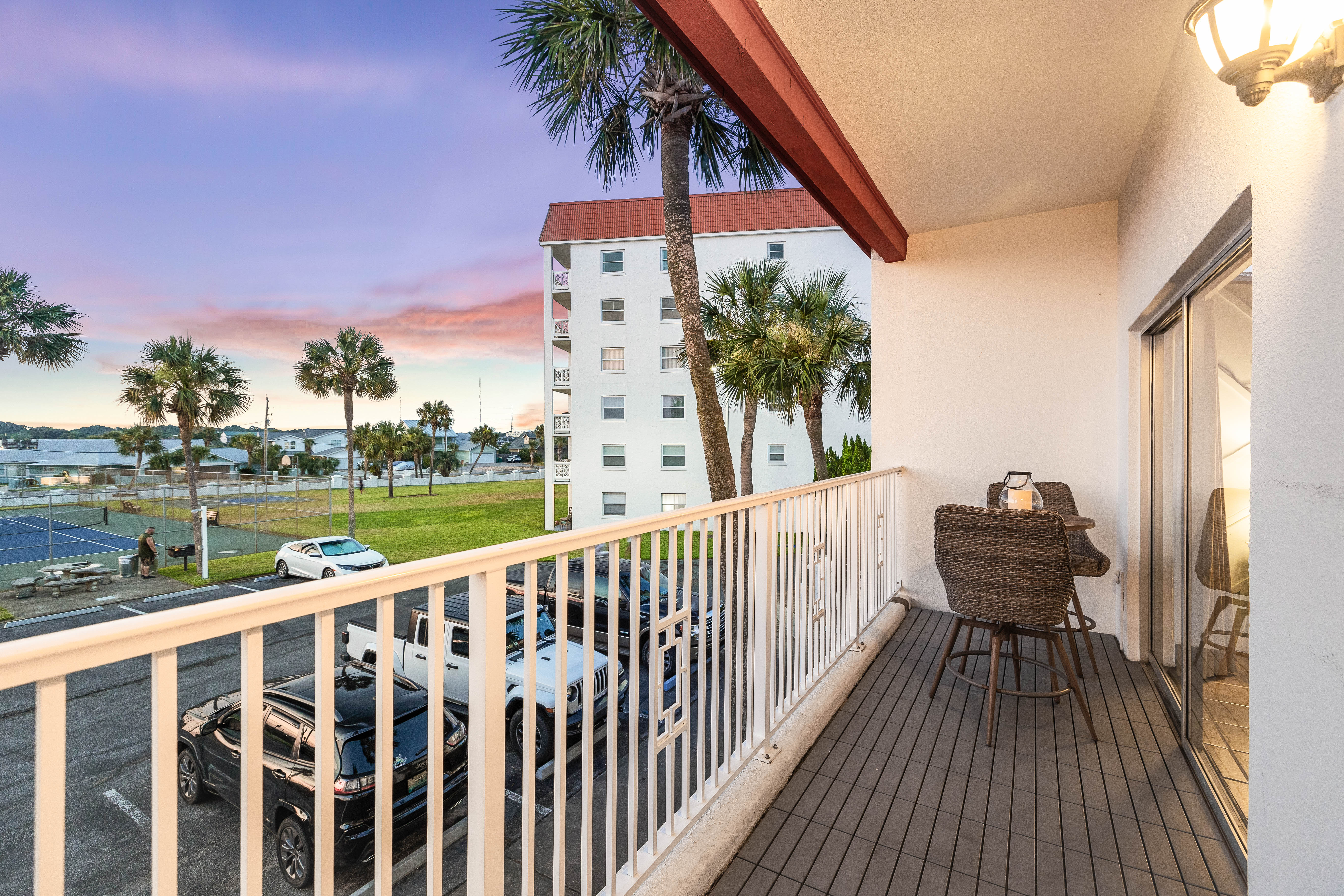  Top-Floor Studio Condo Ideal As Vacation Home Or Rental Investment - 物件實景