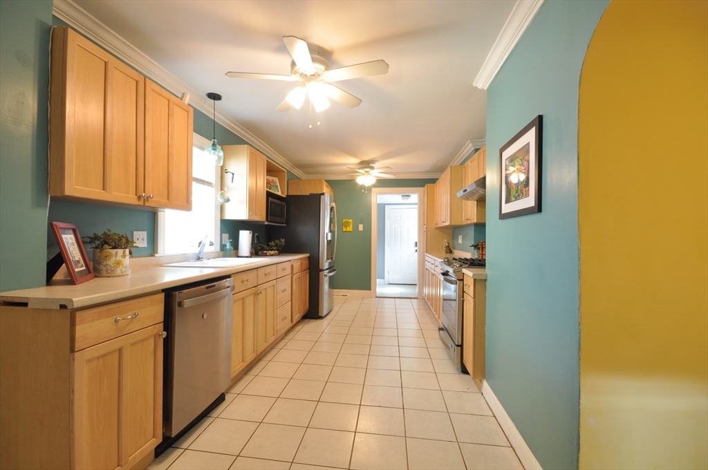 Medford, Massachusetts, 02155, United States, 4 Bedrooms Bedrooms, ,2 BathroomsBathrooms,Residential,For Sale,1980645