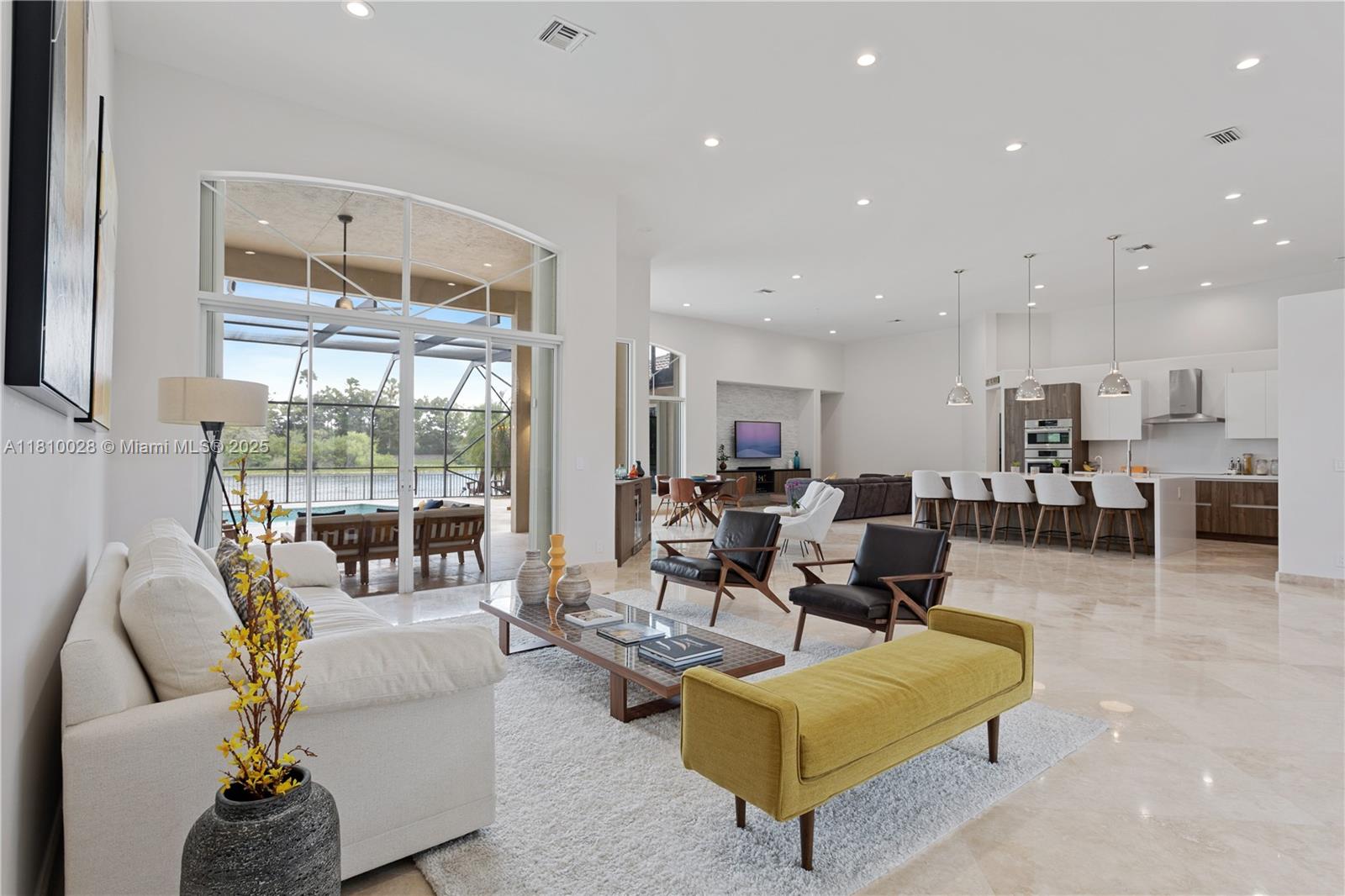Weston, Florida, 33327, United States, 5 Bedrooms Bedrooms, ,5 BathroomsBathrooms,Residential,For Sale,1837536
