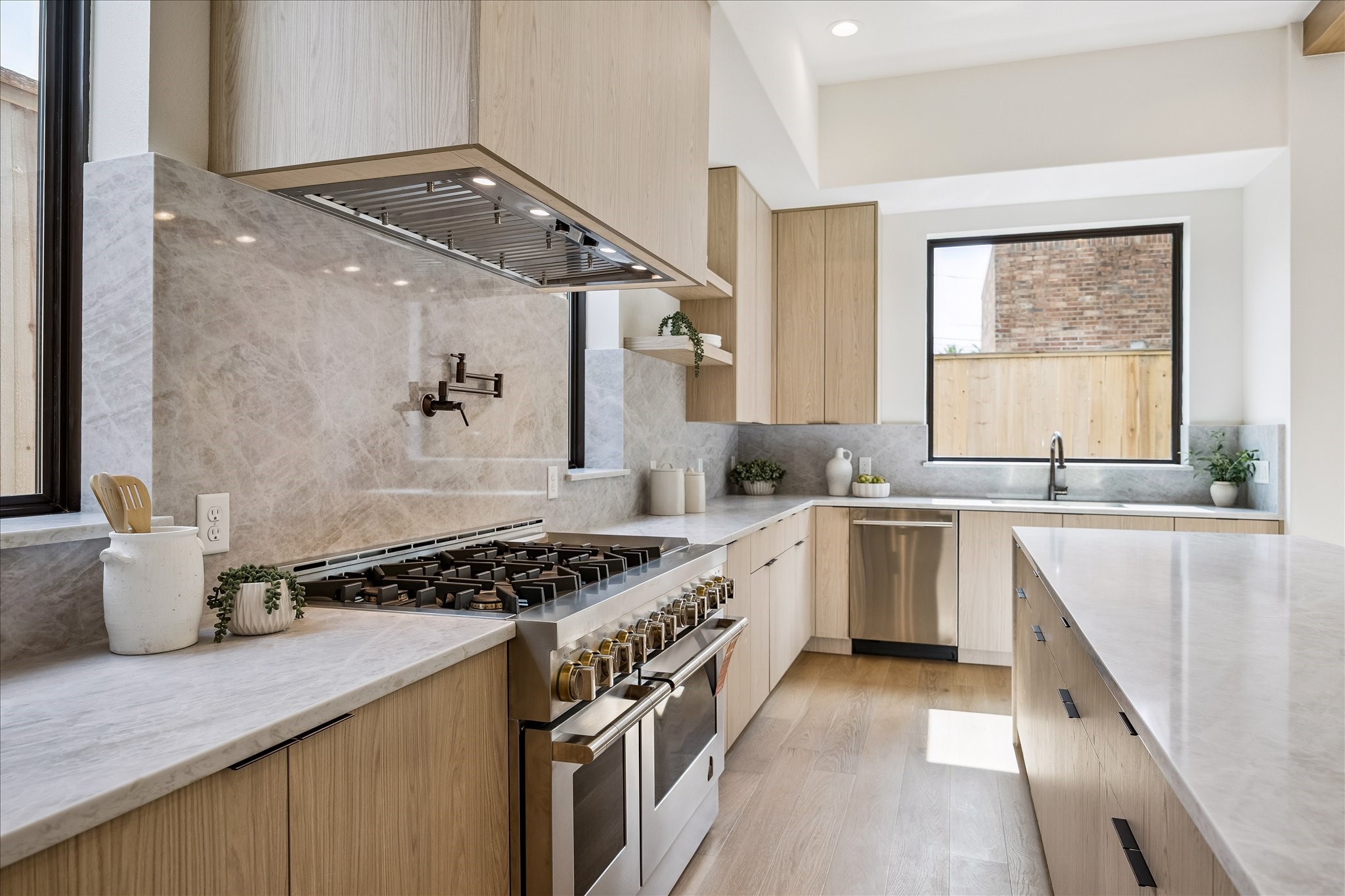  335 Harvard Street - 物件實景