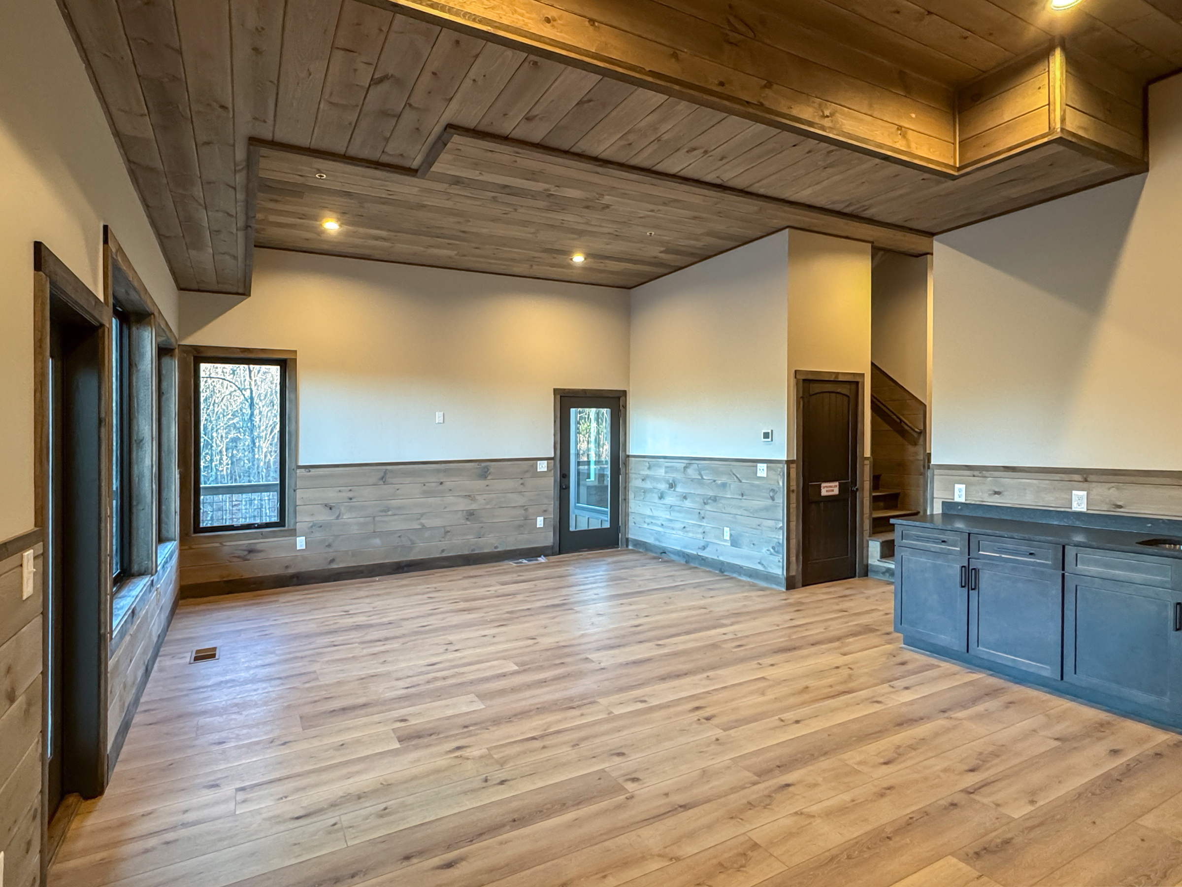 Sevierville, Tennessee, 37862, United States, 5 Bedrooms Bedrooms, ,7 BathroomsBathrooms,Residential,For Sale,2000383