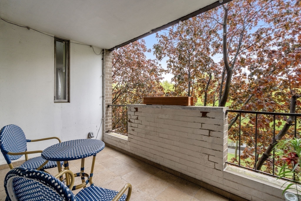 Brookline, Massachusetts, 02445, United States, 2 Bedrooms Bedrooms, ,2 BathroomsBathrooms,Residential,For Sale,1806291