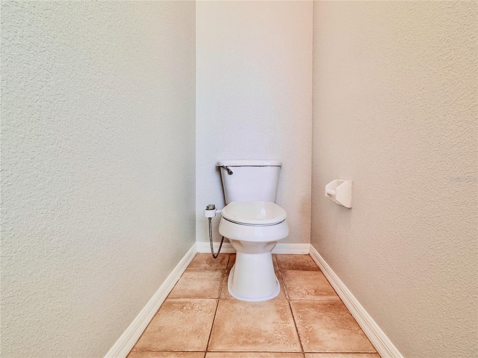 WINTER GARDEN, Florida, 34787, United States, 5 Bedrooms Bedrooms, ,3 BathroomsBathrooms,Residential,For Sale,1974111