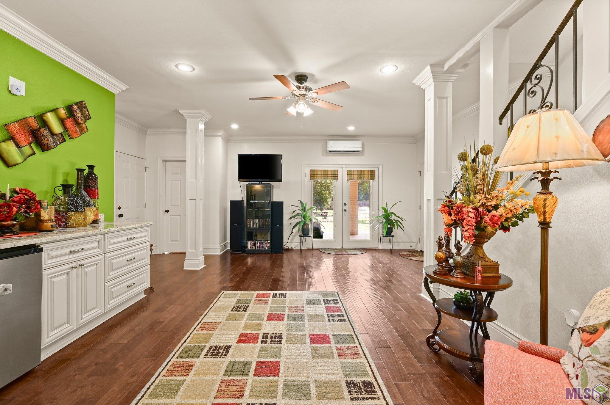 Baton Rouge, Louisiana, 70818, United States, 5 Bedrooms Bedrooms, ,4 BathroomsBathrooms,Residential,For Sale,2005866