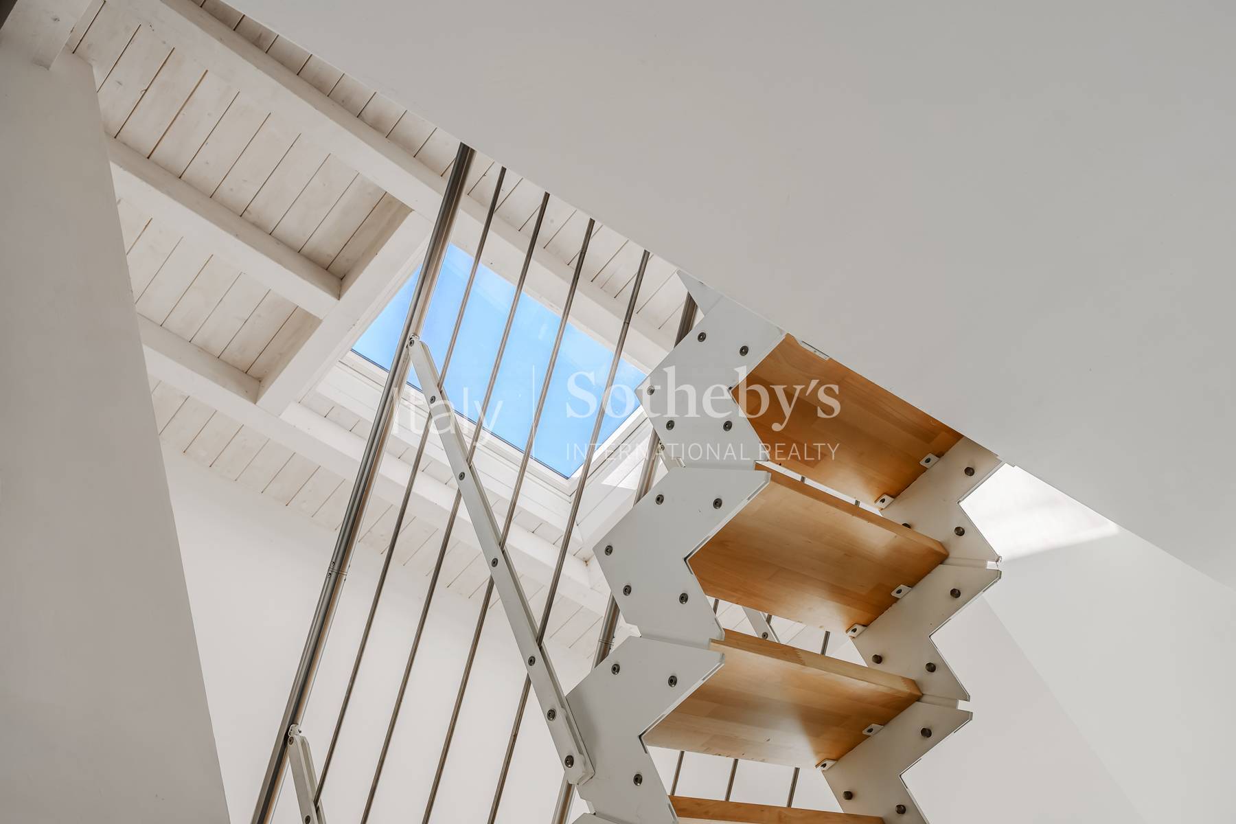  Contemporary villa with swimming pool and private park - 物件實景