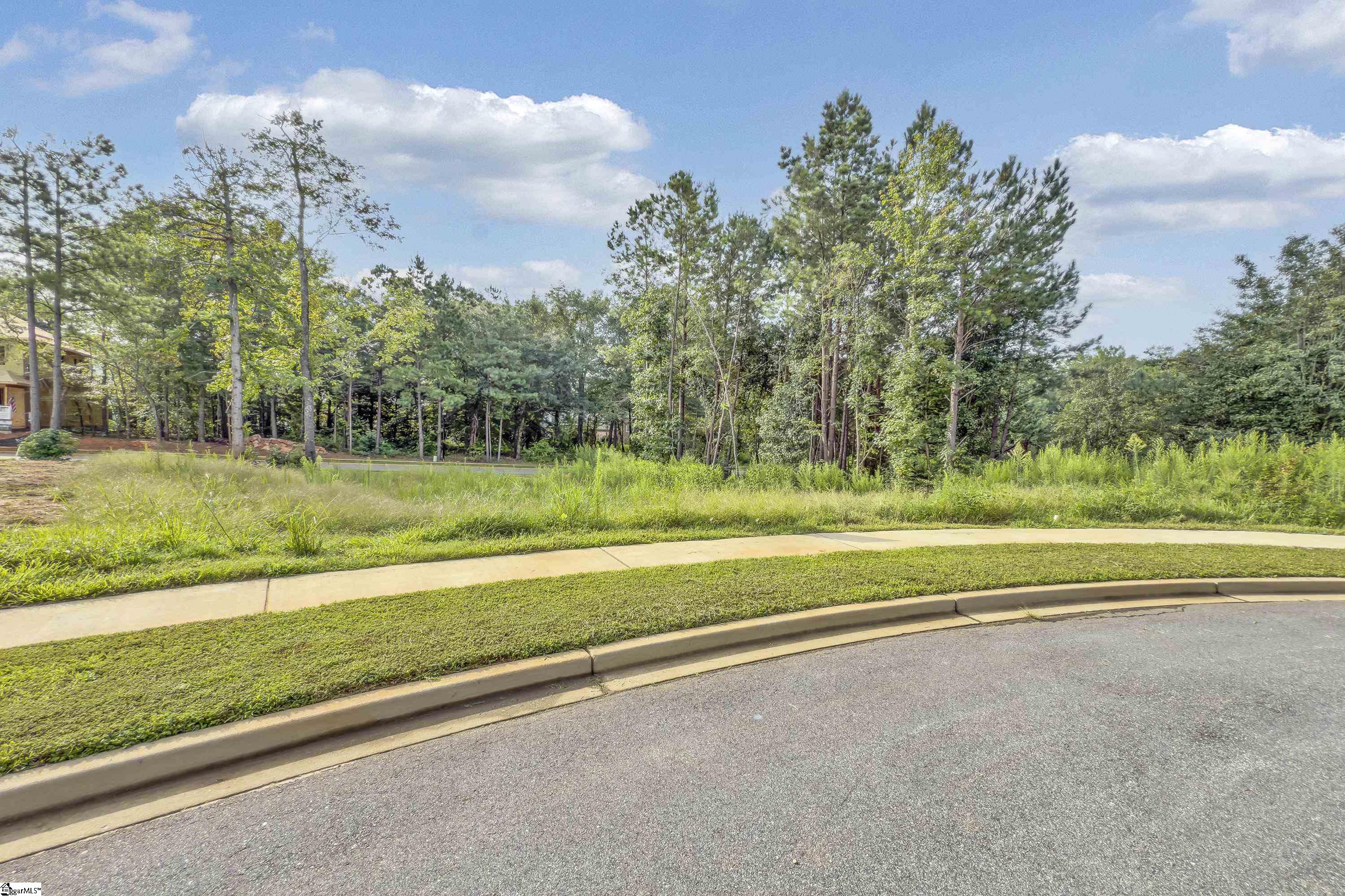 Greenville, South Carolina, 29605, United States, 4 Bedrooms Bedrooms, ,3 BathroomsBathrooms,Residential,For Sale,1939841