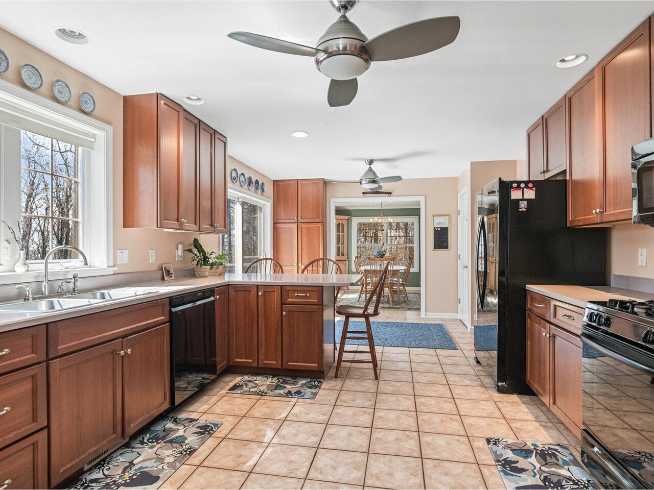 Colchester, Vermont, 05446, United States, 3 Bedrooms Bedrooms, ,3 BathroomsBathrooms,Residential,For Sale,1779357