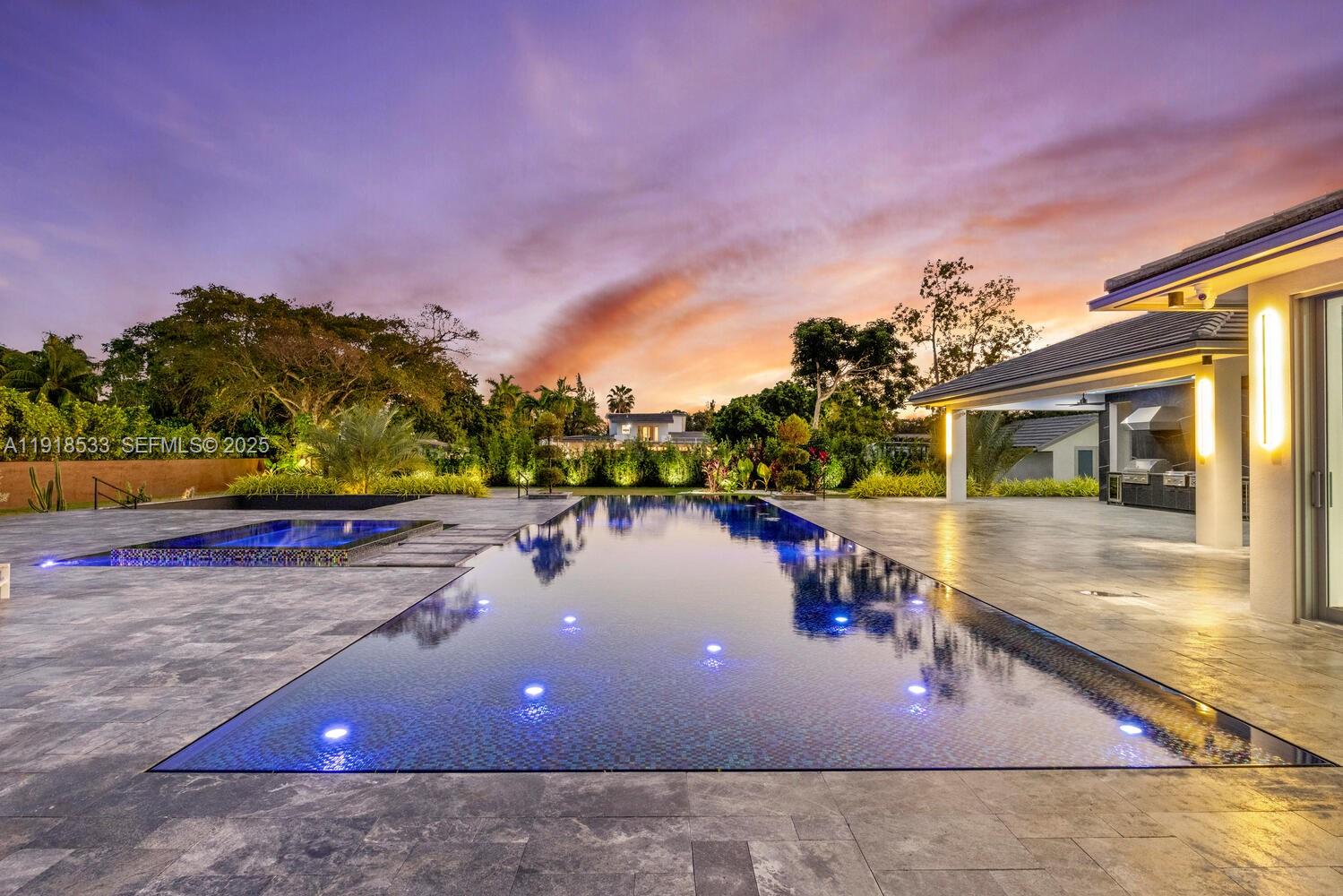 Miami, Florida, 33173, United States, 6 Bedrooms Bedrooms, ,7 BathroomsBathrooms,Residential,For Sale,2001798