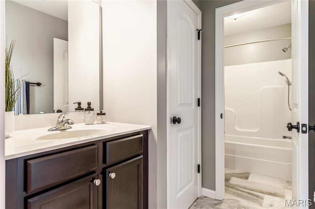 Lake St Louis, Missouri, 63367, United States, 4 Bedrooms Bedrooms, ,4 BathroomsBathrooms,Residential,For Sale,1987646