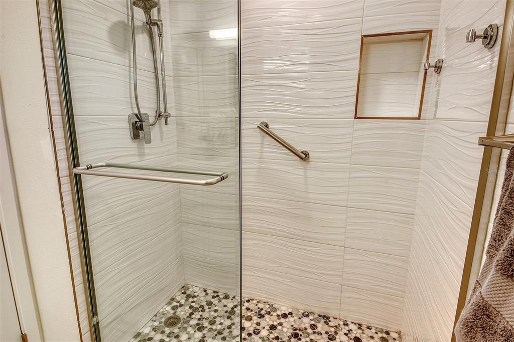 Sarasota, Florida, 34242, United States, 2 Bedrooms Bedrooms, ,2 BathroomsBathrooms,Residential,For Sale,1926172