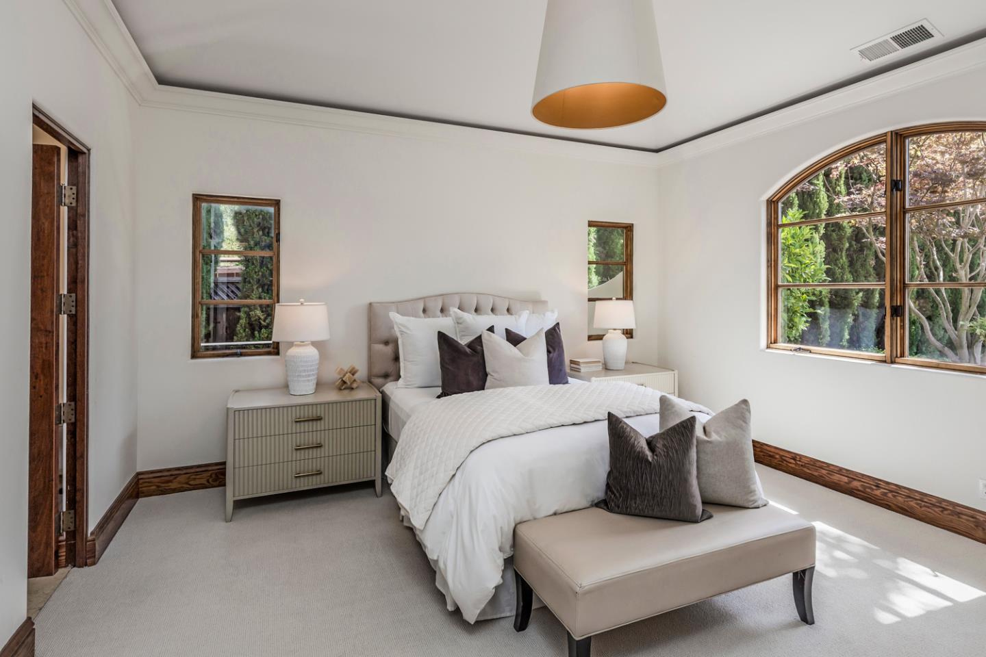 Menlo Park, California, 94025, United States, 5 Bedrooms Bedrooms, ,7 BathroomsBathrooms,Residential,For Sale,1941806