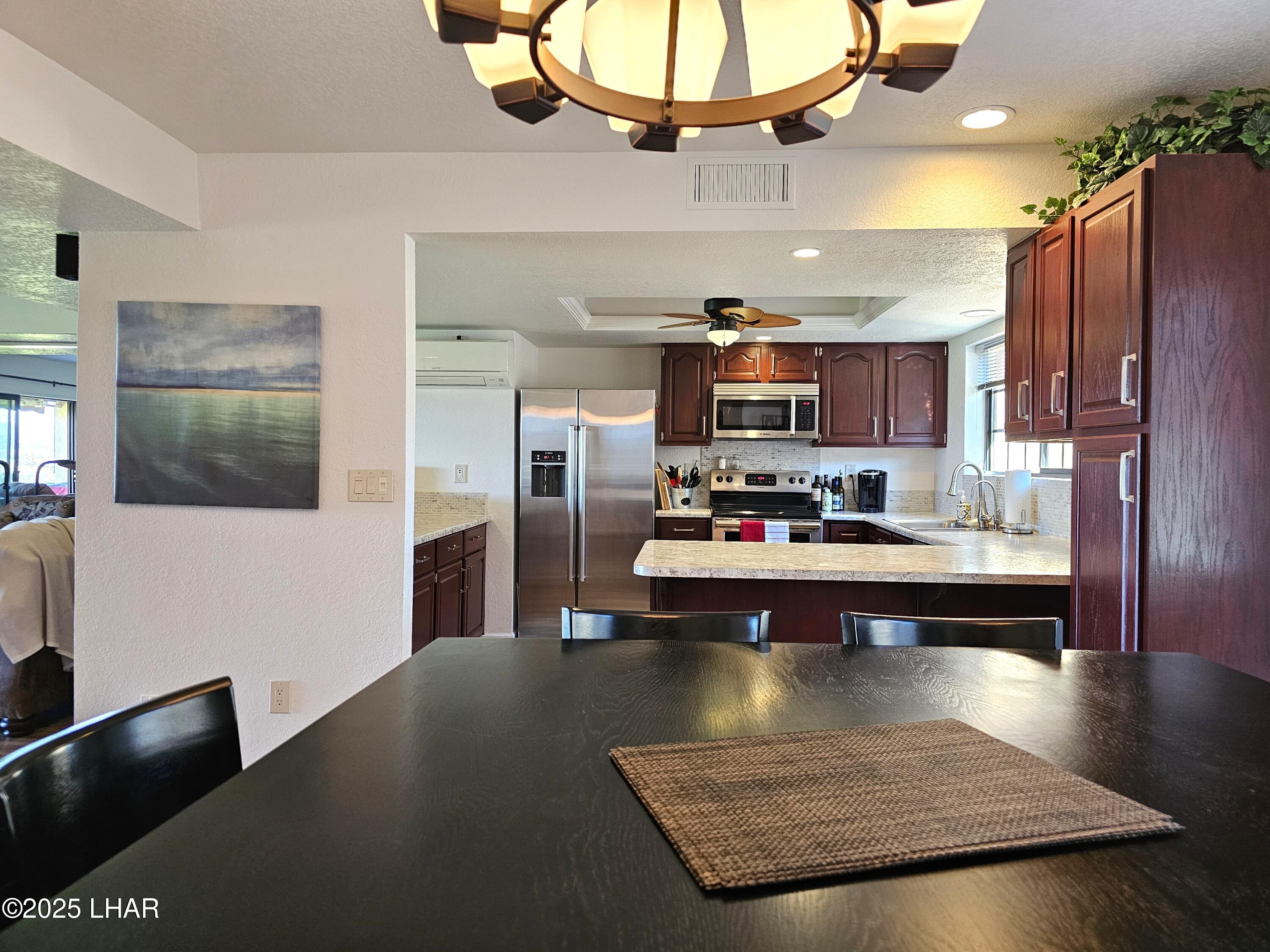 Lake Havasu City, Arizona, 86403, United States, 2 Bedrooms Bedrooms, ,3 BathroomsBathrooms,Residential,For Sale,2001999