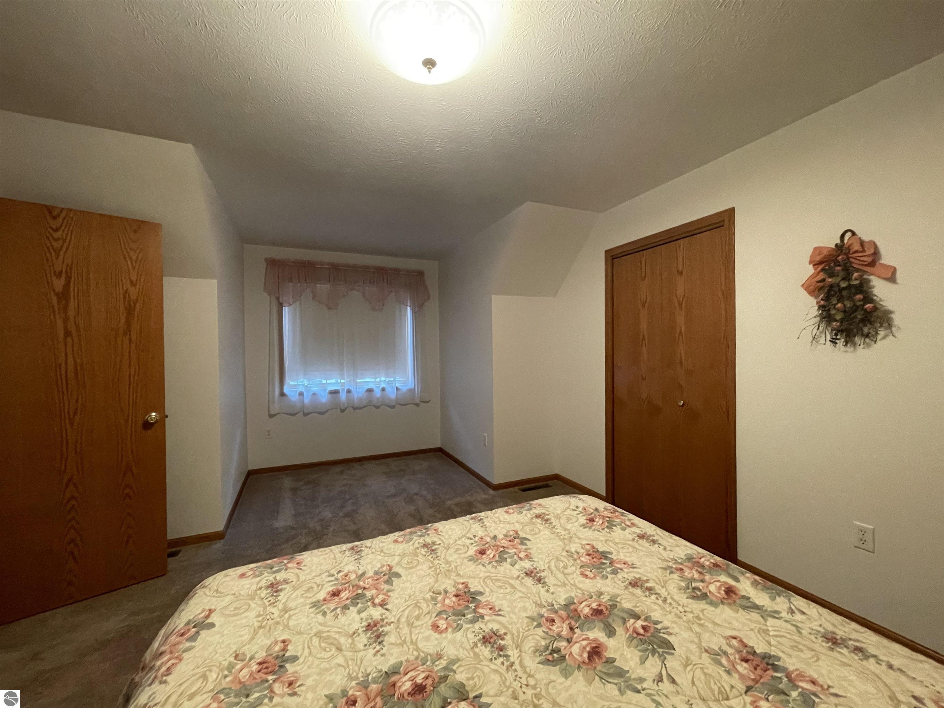 Harrison, Michigan, 48625, United States, 5 Bedrooms Bedrooms, ,4 BathroomsBathrooms,Residential,For Sale,1916275