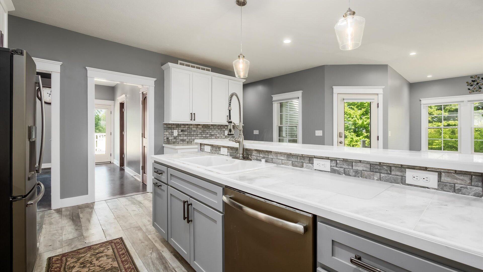 Mount Vernon, Ohio, 43050, United States, 4 Bedrooms Bedrooms, ,3 BathroomsBathrooms,Residential,For Sale,1977860