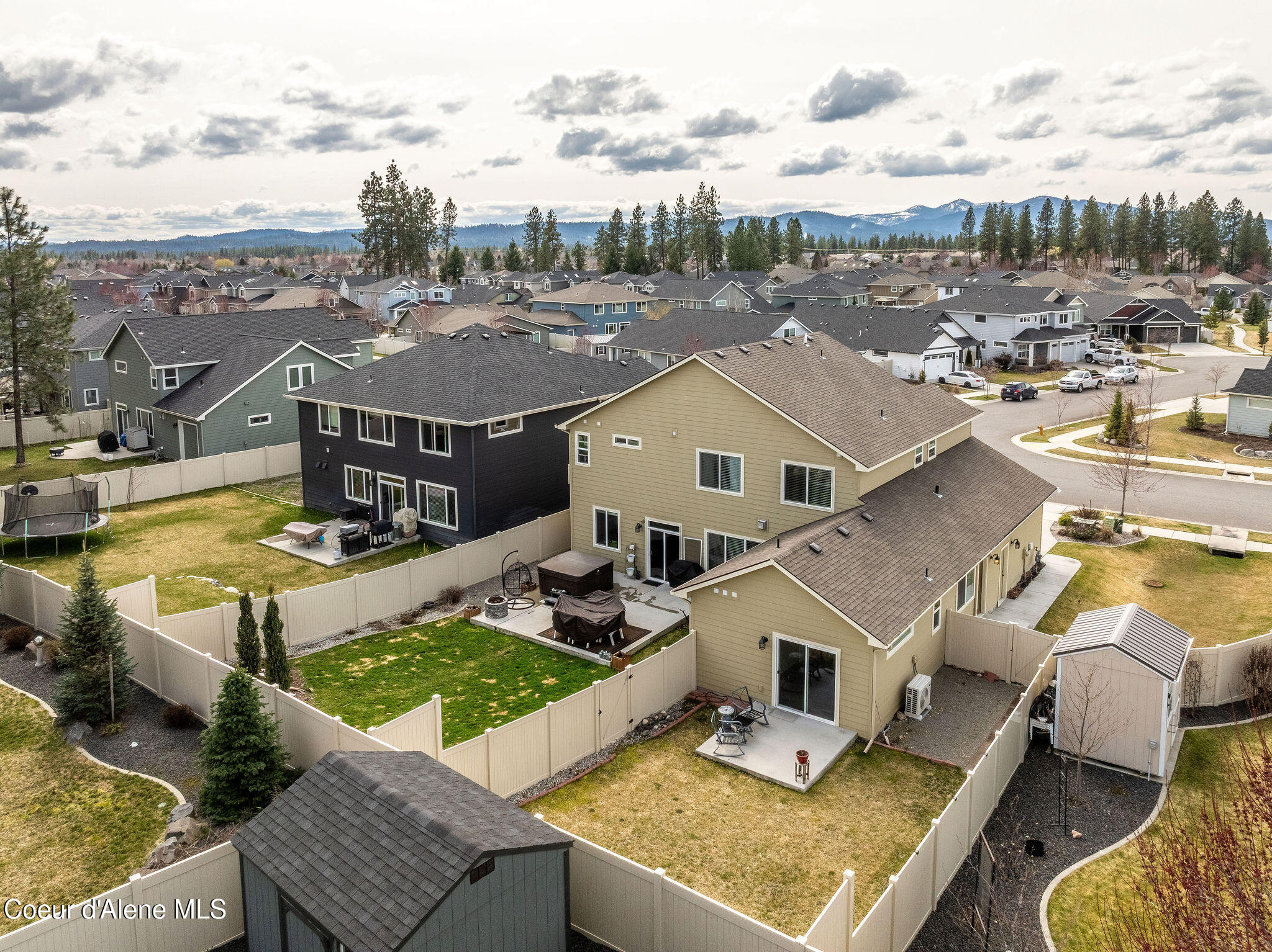 Coeur D'alene, Idaho, 83815, United States, 5 Bedrooms Bedrooms, ,4 BathroomsBathrooms,Residential,For Sale,1754735