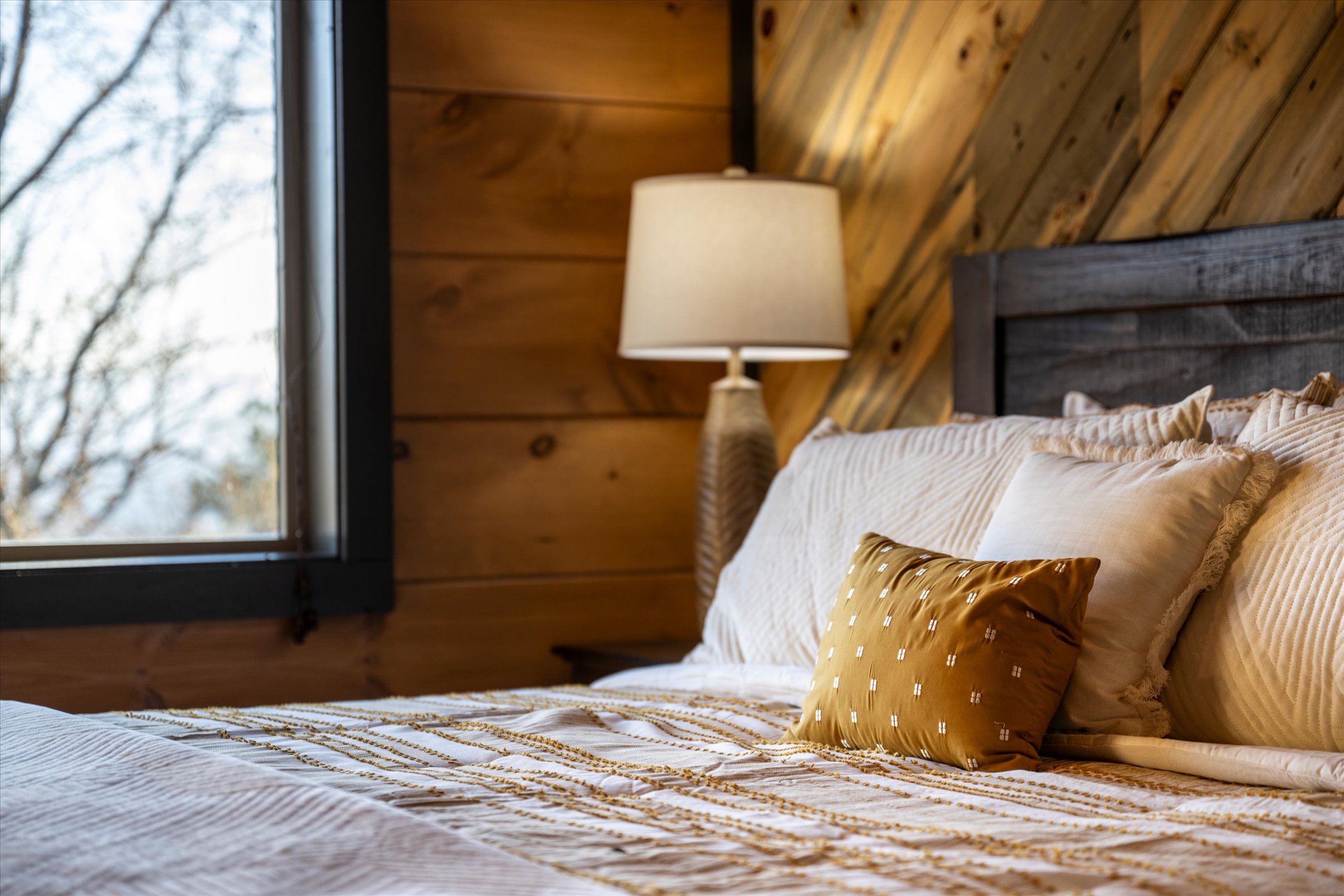 Sevierville, Tennessee, 37876, United States, 5 Bedrooms Bedrooms, ,6 BathroomsBathrooms,Residential,For Sale,1975935