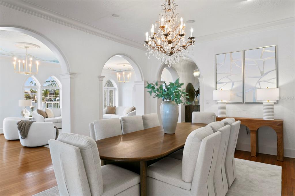 St Petersburg, Florida, 33704, United States, 4 Bedrooms Bedrooms, ,5 BathroomsBathrooms,Residential,For Sale,1794031