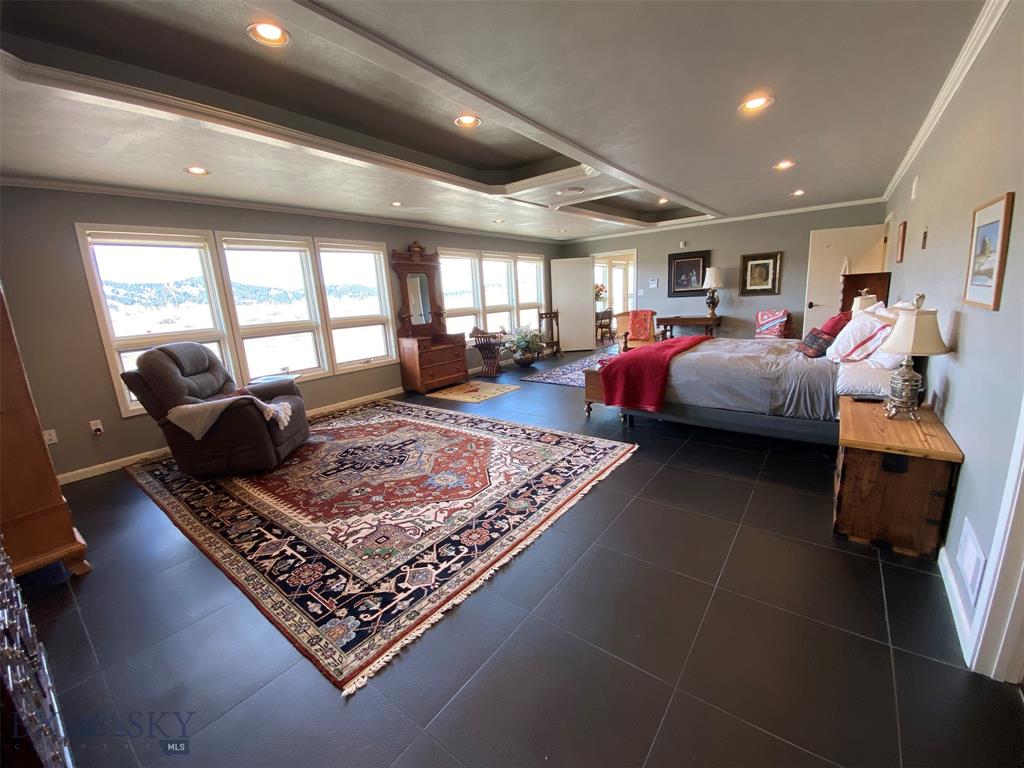 Butte, Montana, 59701, United States, 6 Bedrooms Bedrooms, ,6 BathroomsBathrooms,Residential,For Sale,1981460