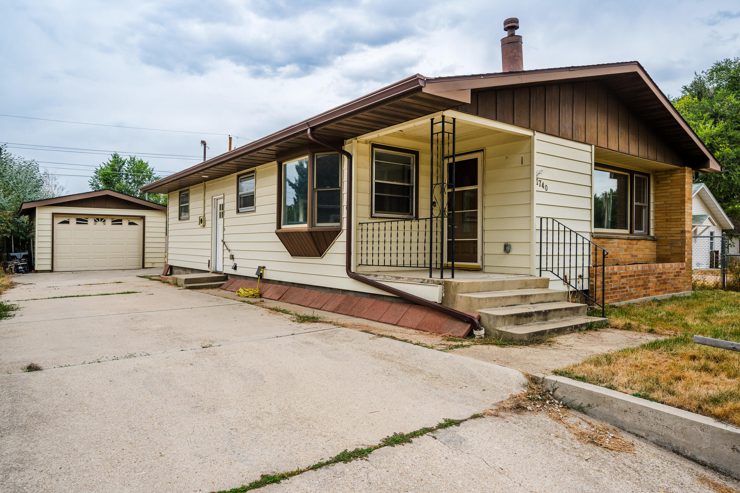 Thurmond Ave, Sheridan, WY 82801
