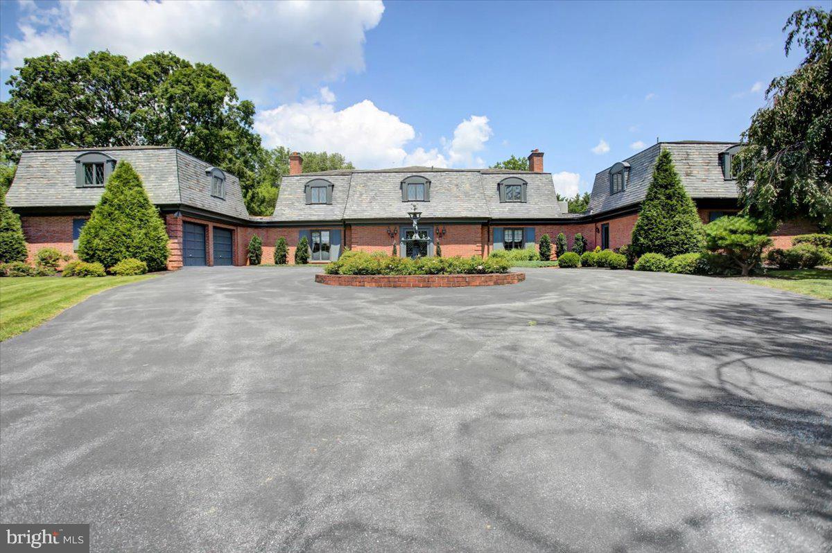Waynesboro, Pennsylvania, 17268, United States, 4 Bedrooms Bedrooms, ,4 BathroomsBathrooms,Residential,For Sale,1731407