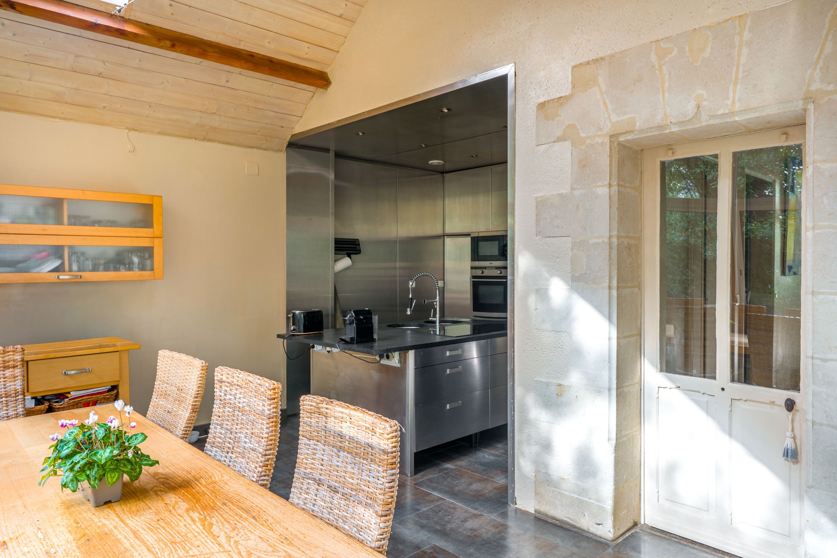  200 sqm family home with garden, just a 5-minute walk from the city centre. - 物件實景