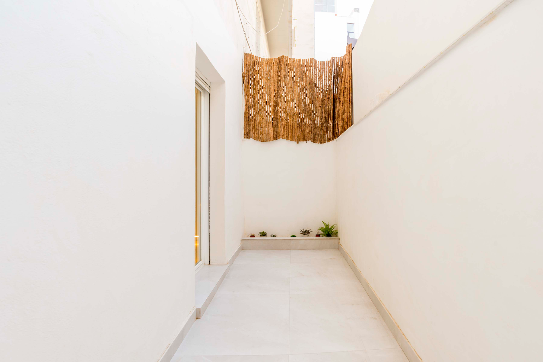  Renovated ground floor with private patio in Argüelles - 物件實景