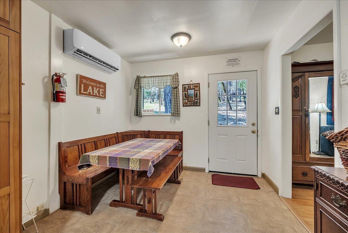 Nevada City, California, 95959, United States, 2 Bedrooms Bedrooms, ,3 BathroomsBathrooms,Residential,For Sale,1887439