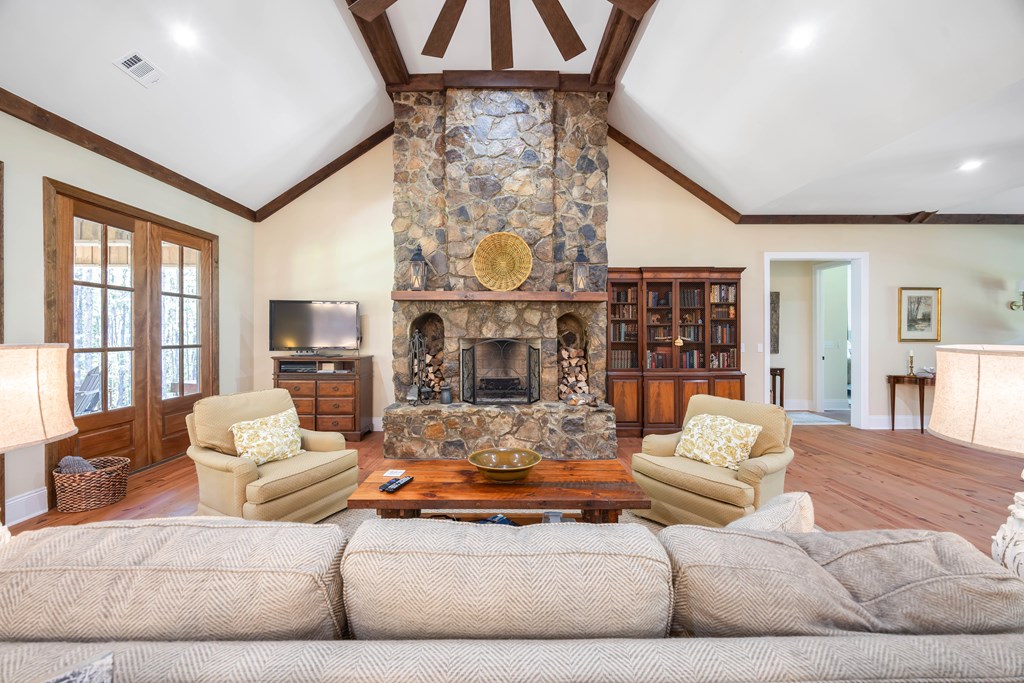 Columbus, Georgia, 31904, United States, 5 Bedrooms Bedrooms, ,5 BathroomsBathrooms,Residential,For Sale,1906061