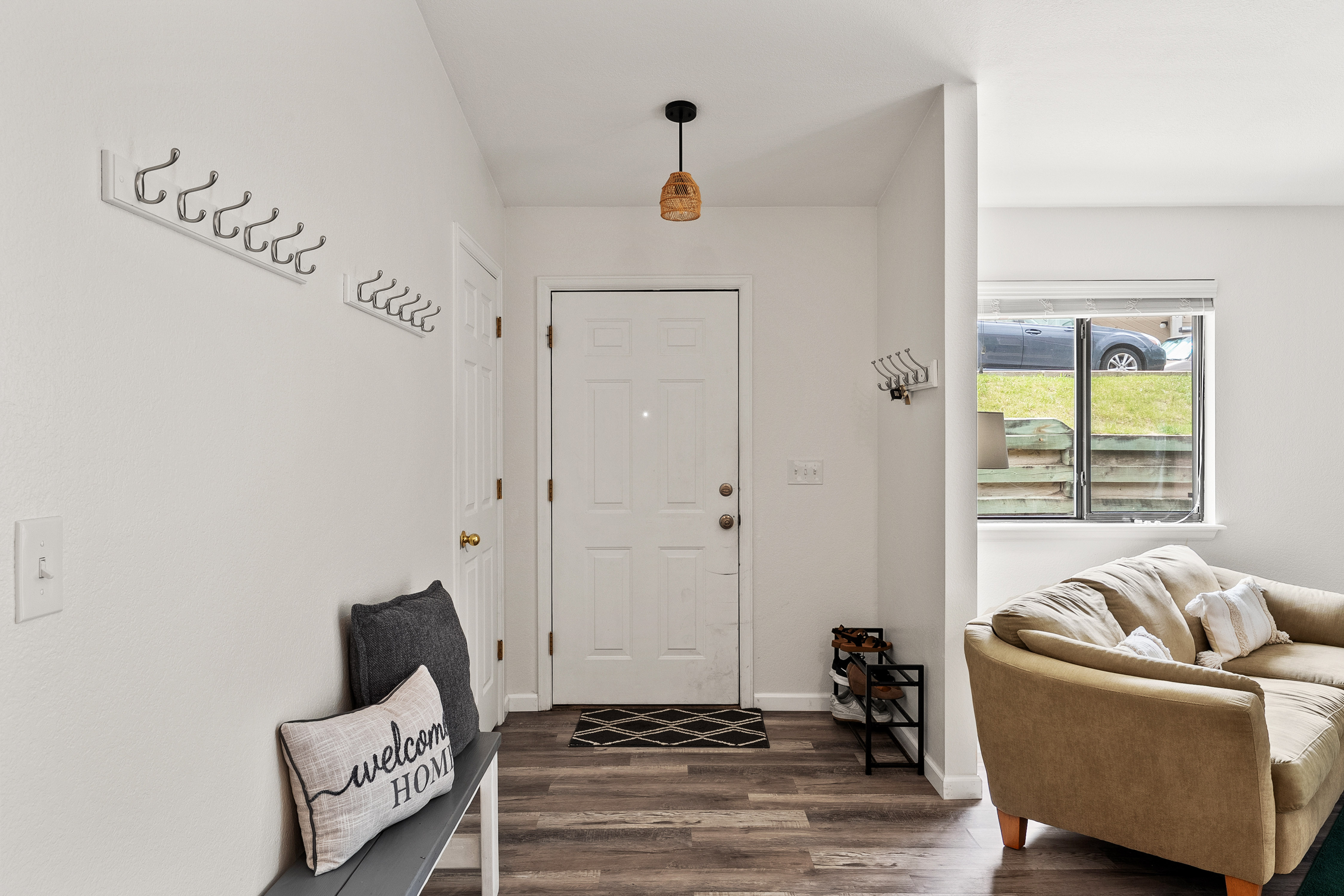  Affordable Townhome in the Highly Desired Table Mountain Heights Community - 物件實景
