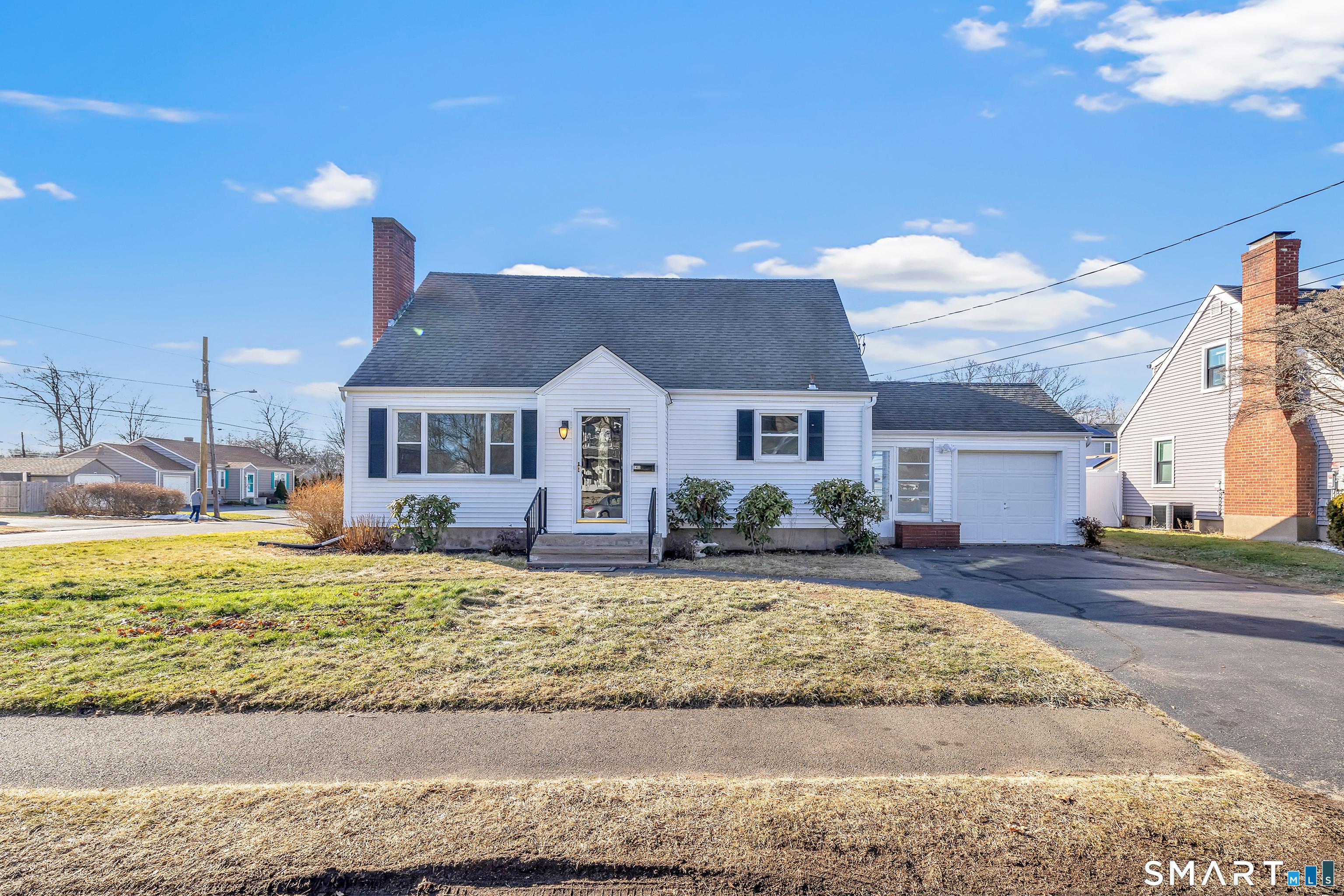 North Haven, Connecticut, 06473, United States, 3 Bedrooms Bedrooms, ,3 BathroomsBathrooms,Residential,For Sale,2011672