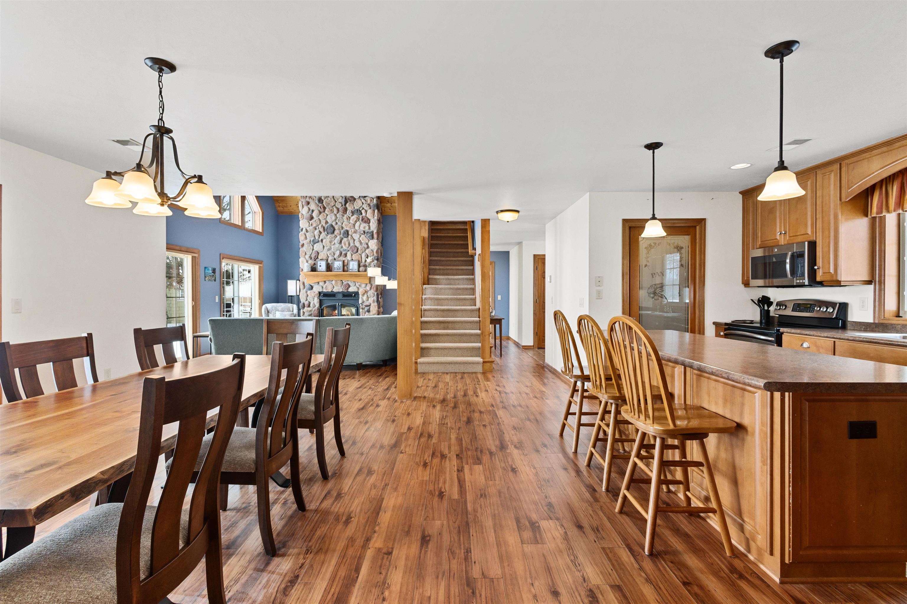 Oconto, Wisconsin, 54153, United States, 3 Bedrooms Bedrooms, ,3 BathroomsBathrooms,Residential,For Sale,2017329