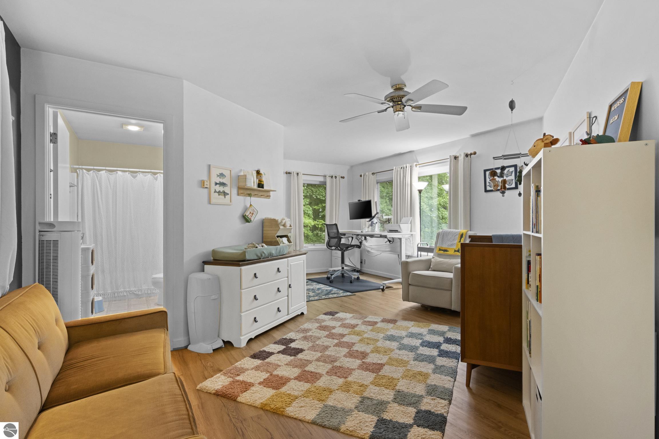 Traverse City, Michigan, 49684, United States, 2 Bedrooms Bedrooms, ,3 BathroomsBathrooms,Residential,For Sale,1915981
