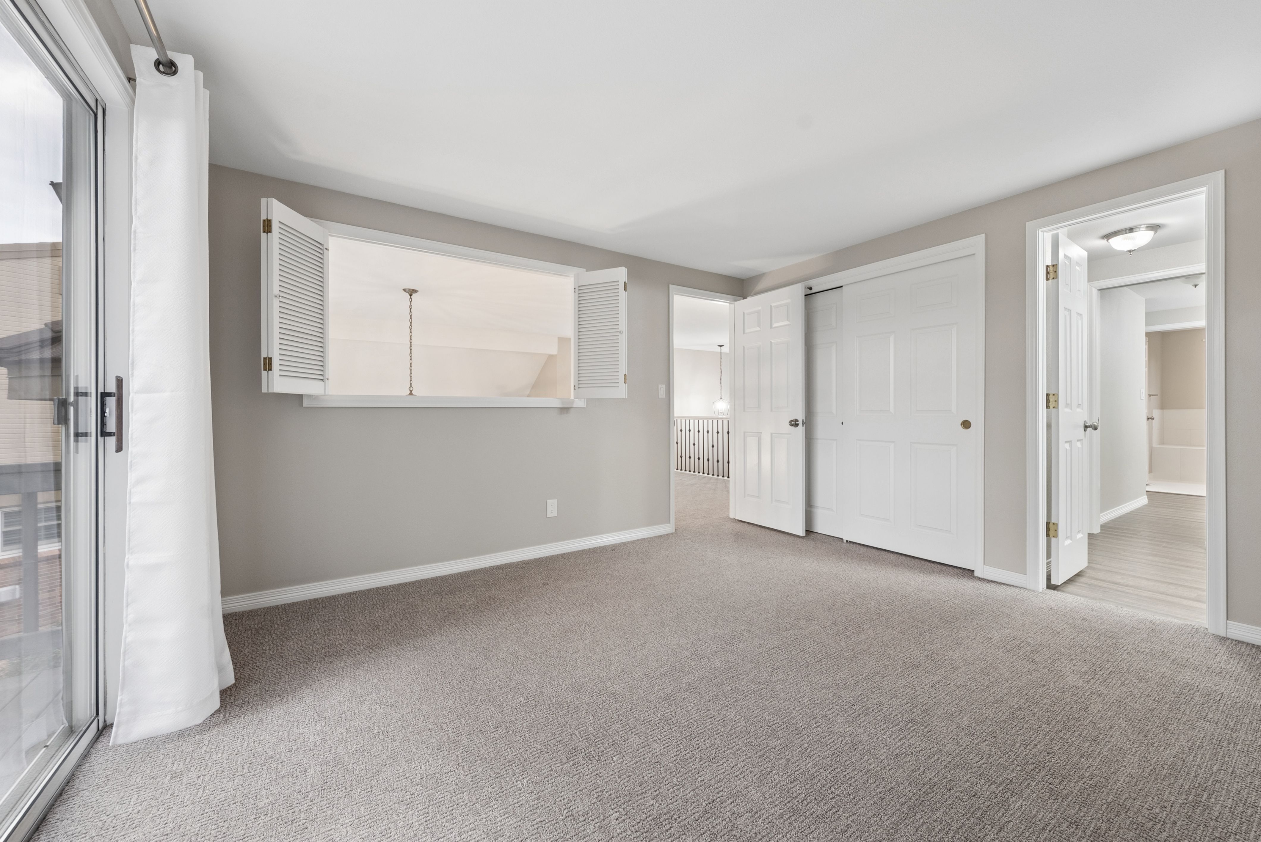  Bright Updated Townhome in Homestead Willows with One-Level Living & Pool Access - 物件實景
