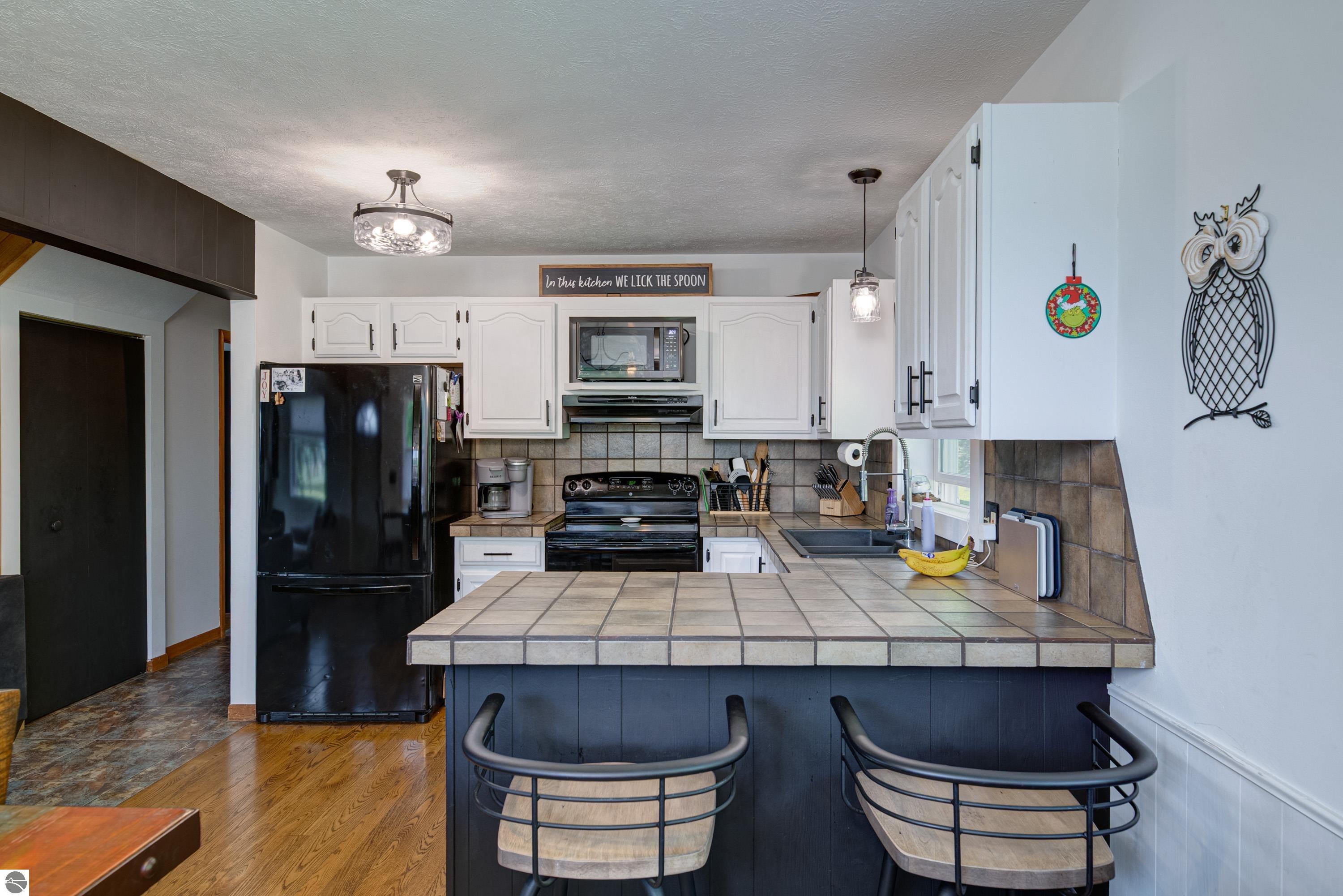 Cedar, Michigan, 49621, United States, 4 Bedrooms Bedrooms, ,2 BathroomsBathrooms,Residential,For Sale,1917119