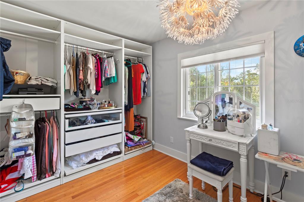 Sarasota, Florida, 34243, United States, 3 Bedrooms Bedrooms, ,3 BathroomsBathrooms,Residential,For Sale,1796778