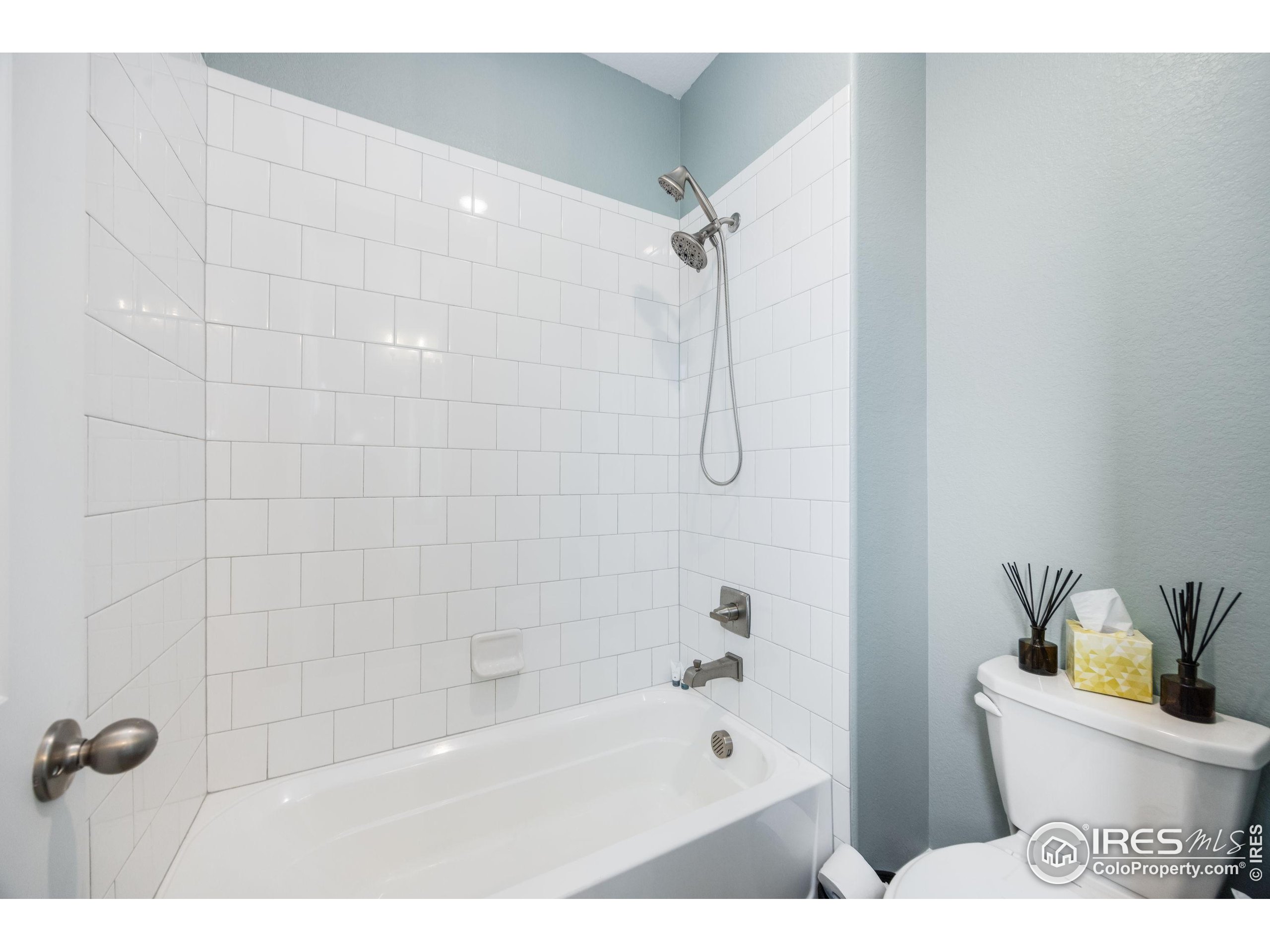Windsor, Colorado, 80528, United States, 3 Bedrooms Bedrooms, ,1 BathroomBathrooms,Residential,For Sale,1896586