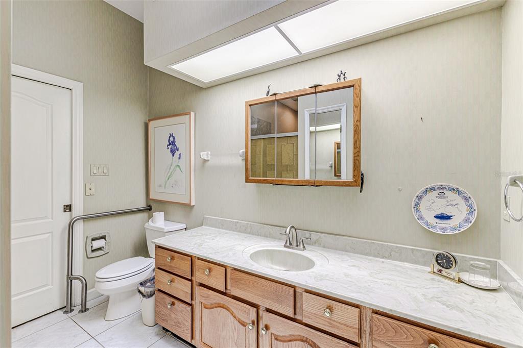 Lake Wales, Florida, 33898, United States, 2 Bedrooms Bedrooms, ,4 BathroomsBathrooms,Residential,For Sale,1908279
