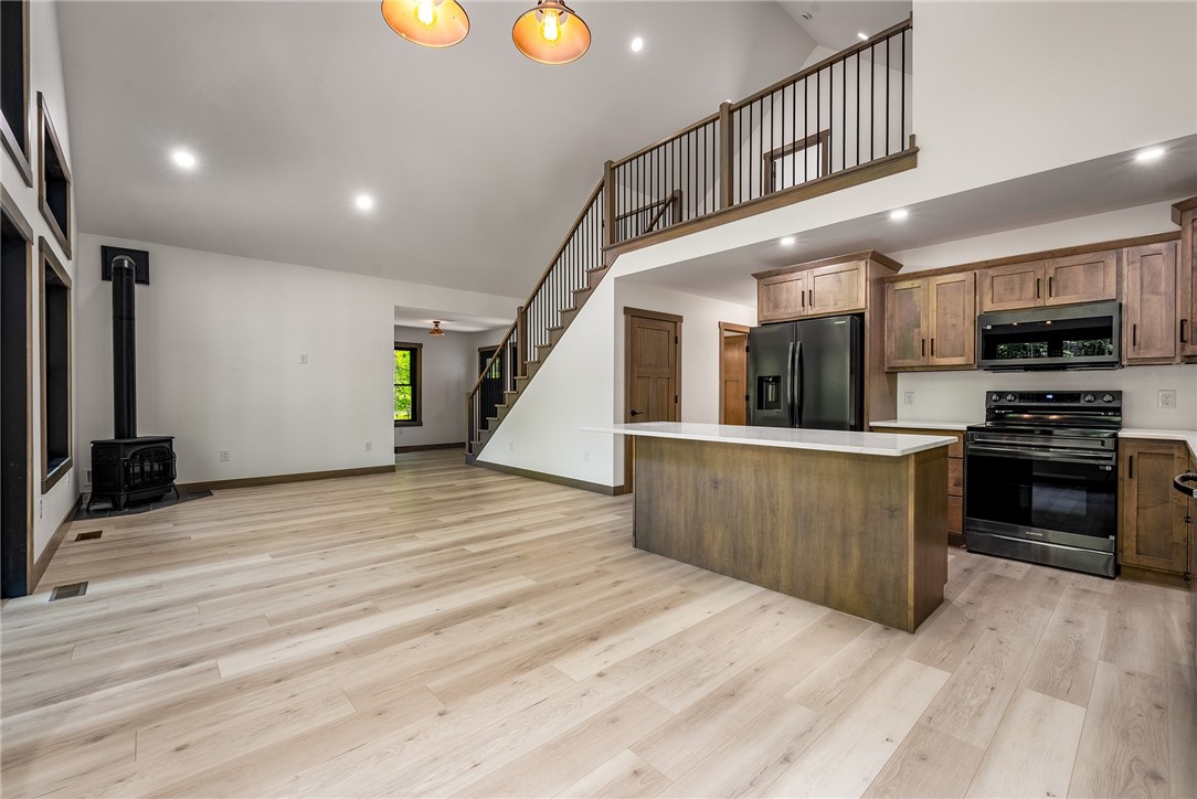 Bloomer, Wisconsin, 54724, United States, 3 Bedrooms Bedrooms, ,3 BathroomsBathrooms,Residential,For Sale,1751158