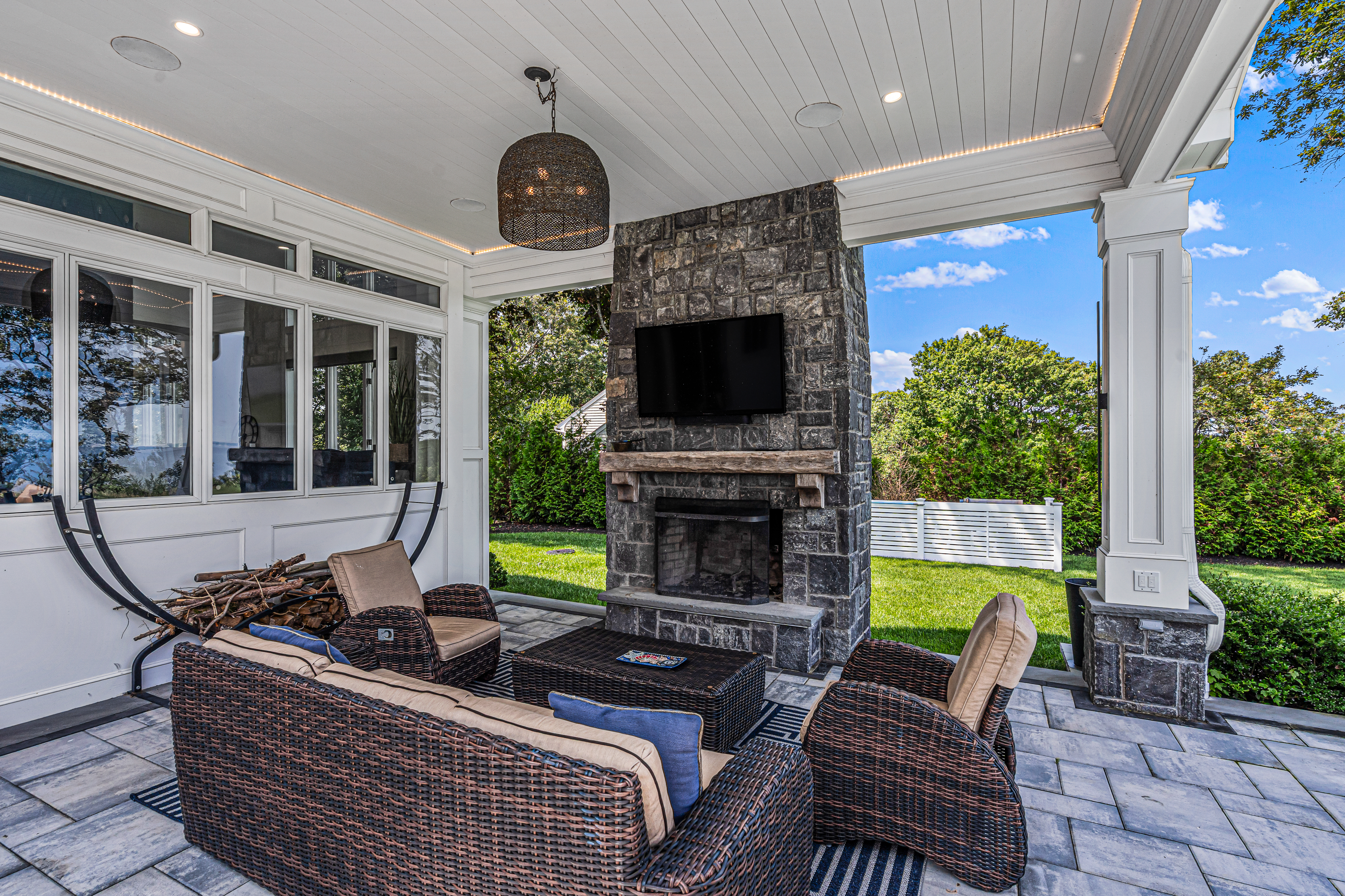  37 Soundview Drive, Shoreham, NY 11786 - 物件實景