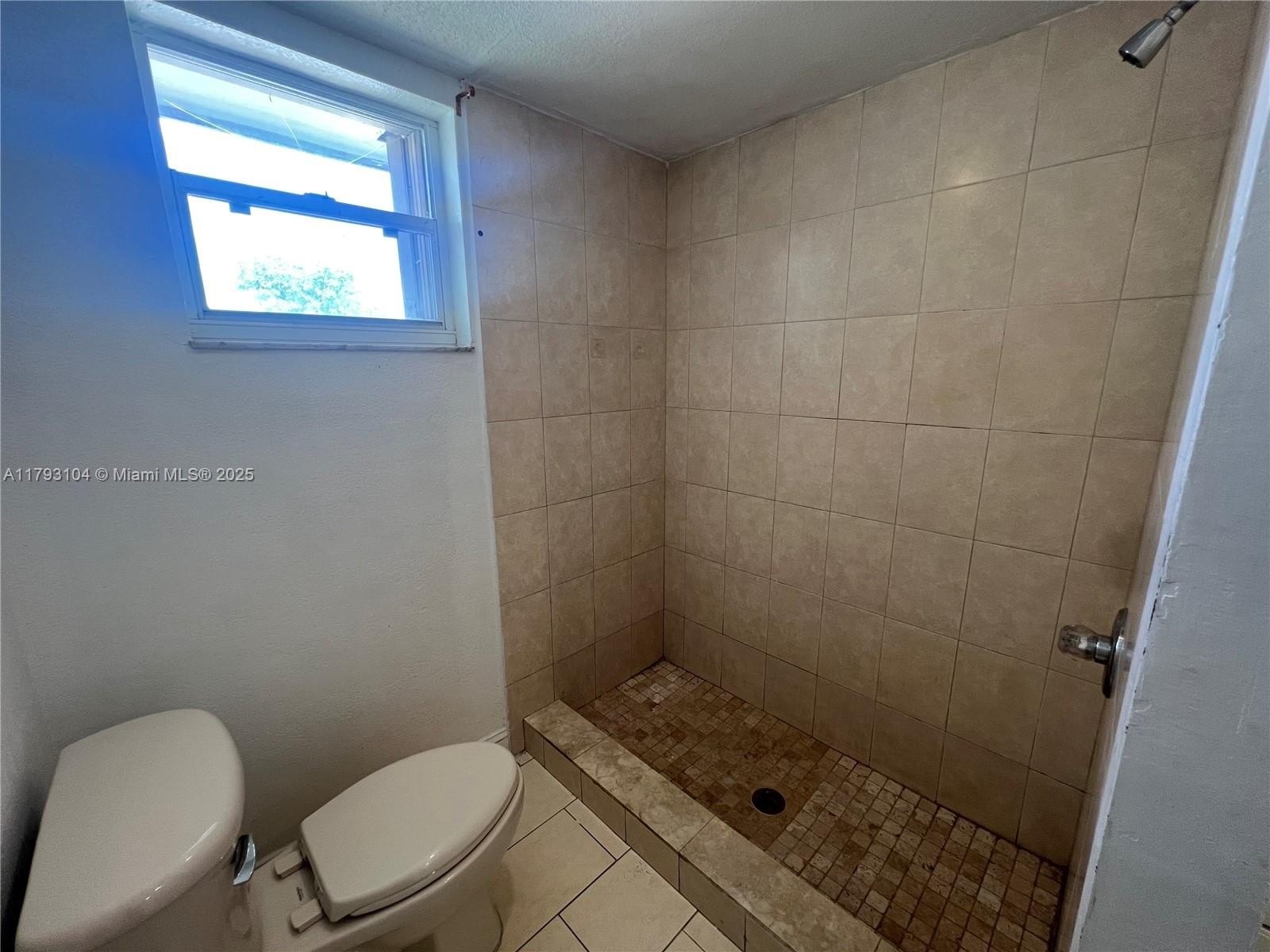 Miami, Florida, 33165, United States, 4 Bedrooms Bedrooms, ,2 BathroomsBathrooms,Residential,For Sale,1936864