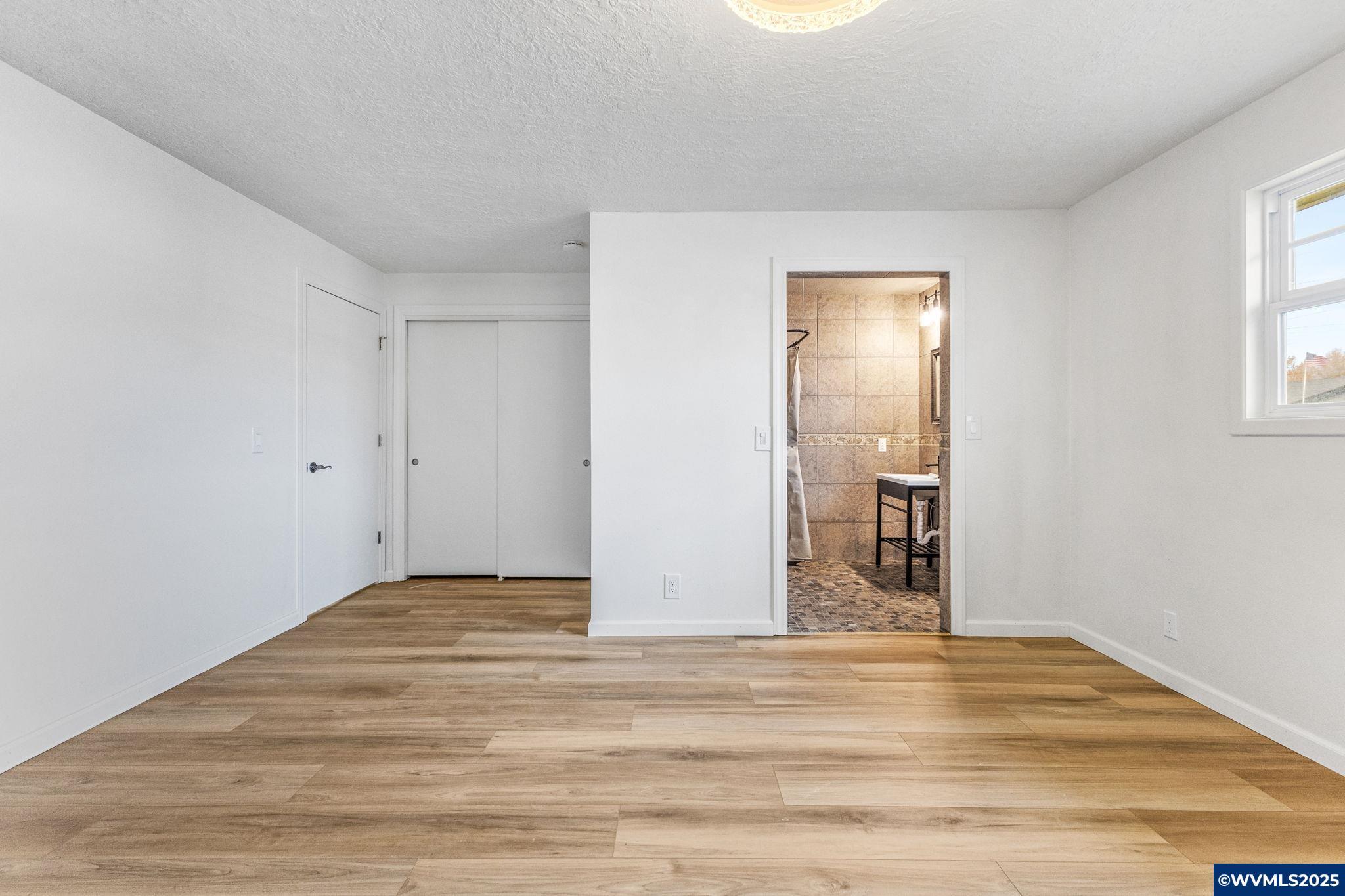 Keizer, Oregon, 97303, United States, 3 Bedrooms Bedrooms, ,2 BathroomsBathrooms,Residential,For Sale,1989311