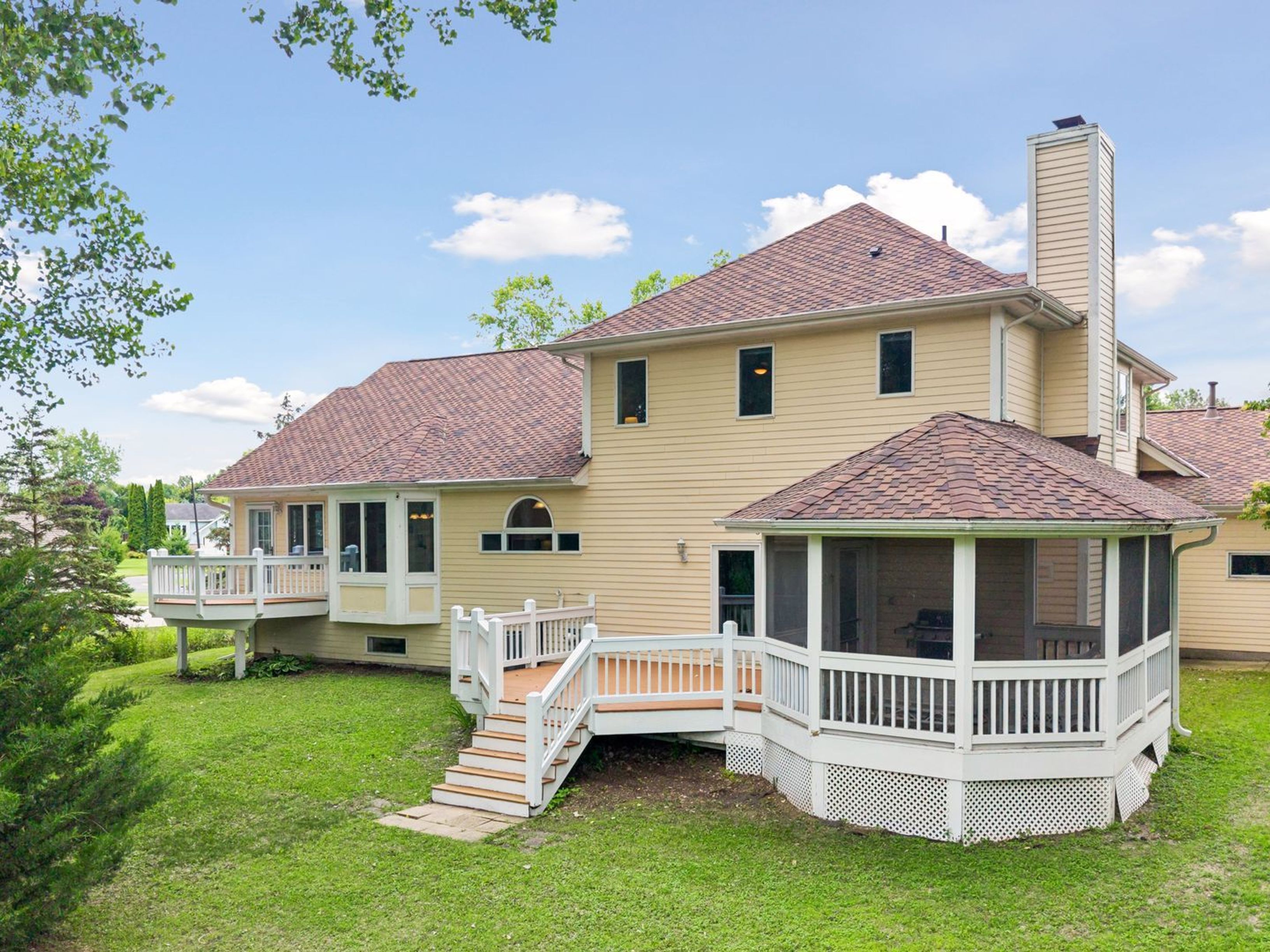  Beautifully Designed Living Near Bald Eagle Lake - 物件實景