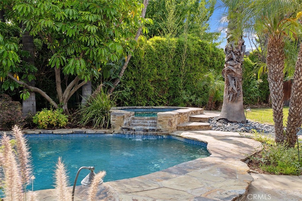 Tarzana, California, 91356, United States, 6 Bedrooms Bedrooms, ,5 BathroomsBathrooms,Residential,For Sale,1848701