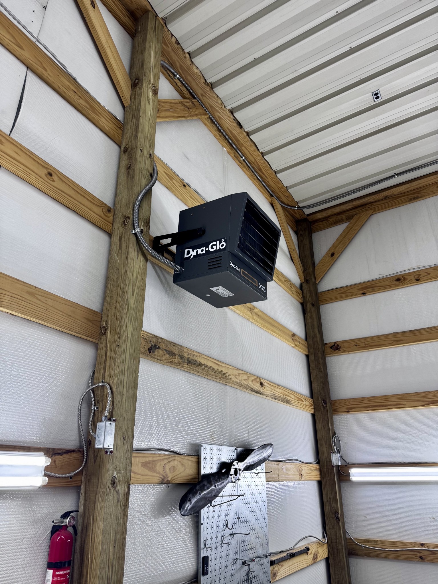 Lawrenceburg, Tennessee, 38464, United States, 3 Bedrooms Bedrooms, ,2 BathroomsBathrooms,Residential,For Sale,1988377