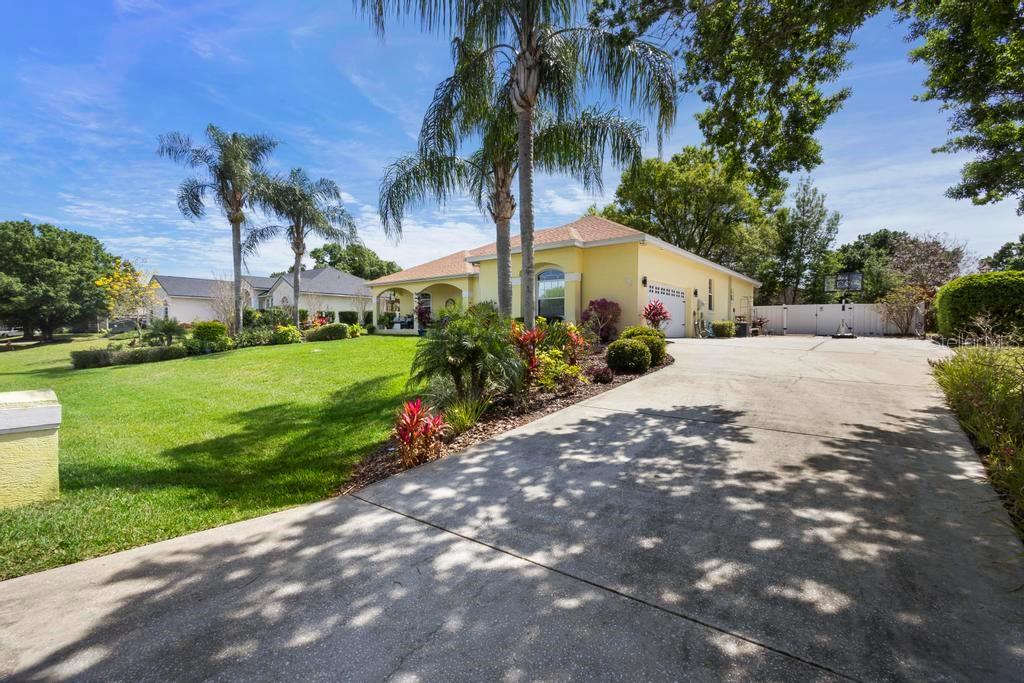 POLK CITY, Florida, 33868, United States, 3 Bedrooms Bedrooms, ,2 BathroomsBathrooms,Residential,For Sale,1981062